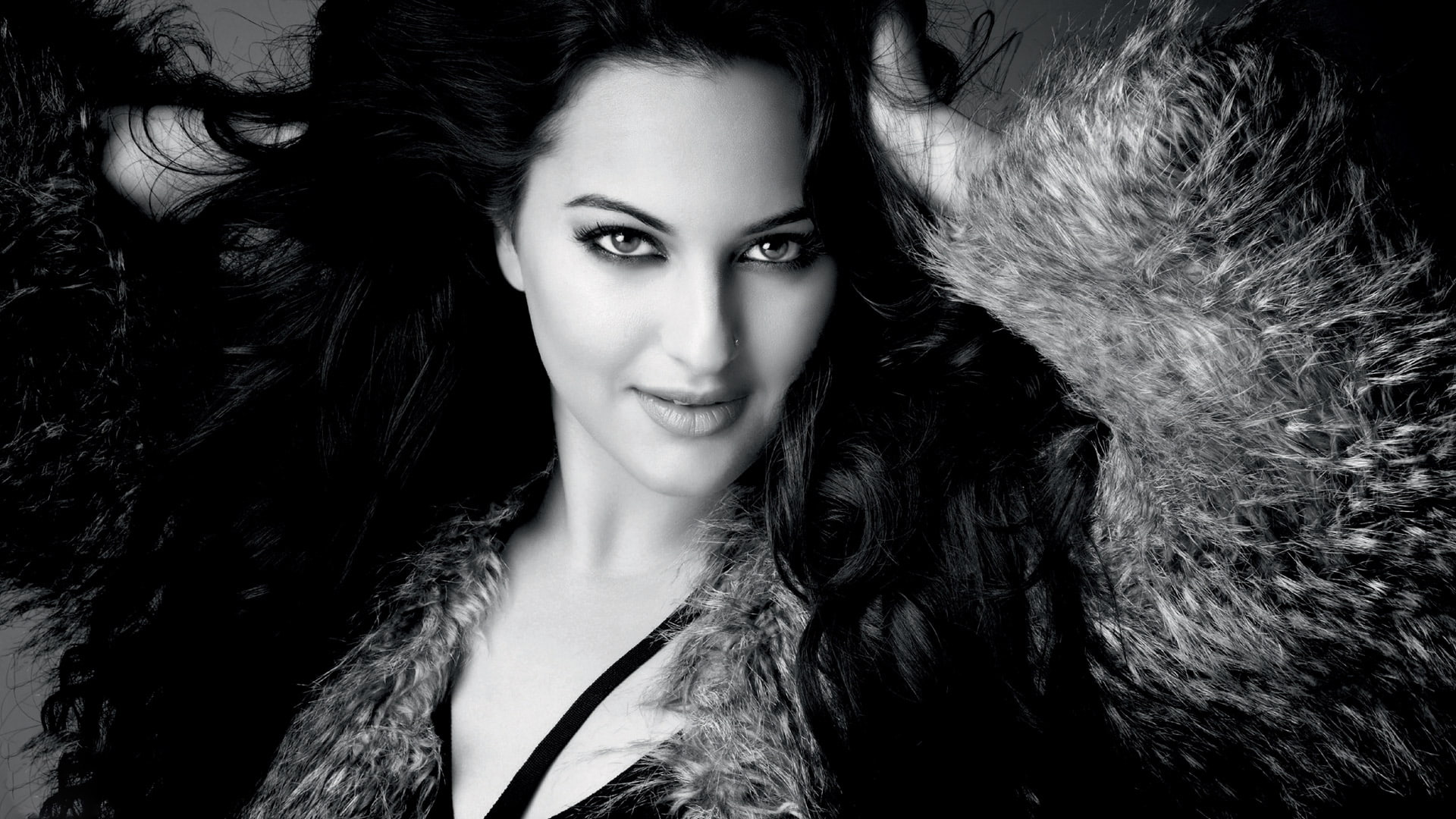 Sonakshi Sinha Sexy  Photoshoot