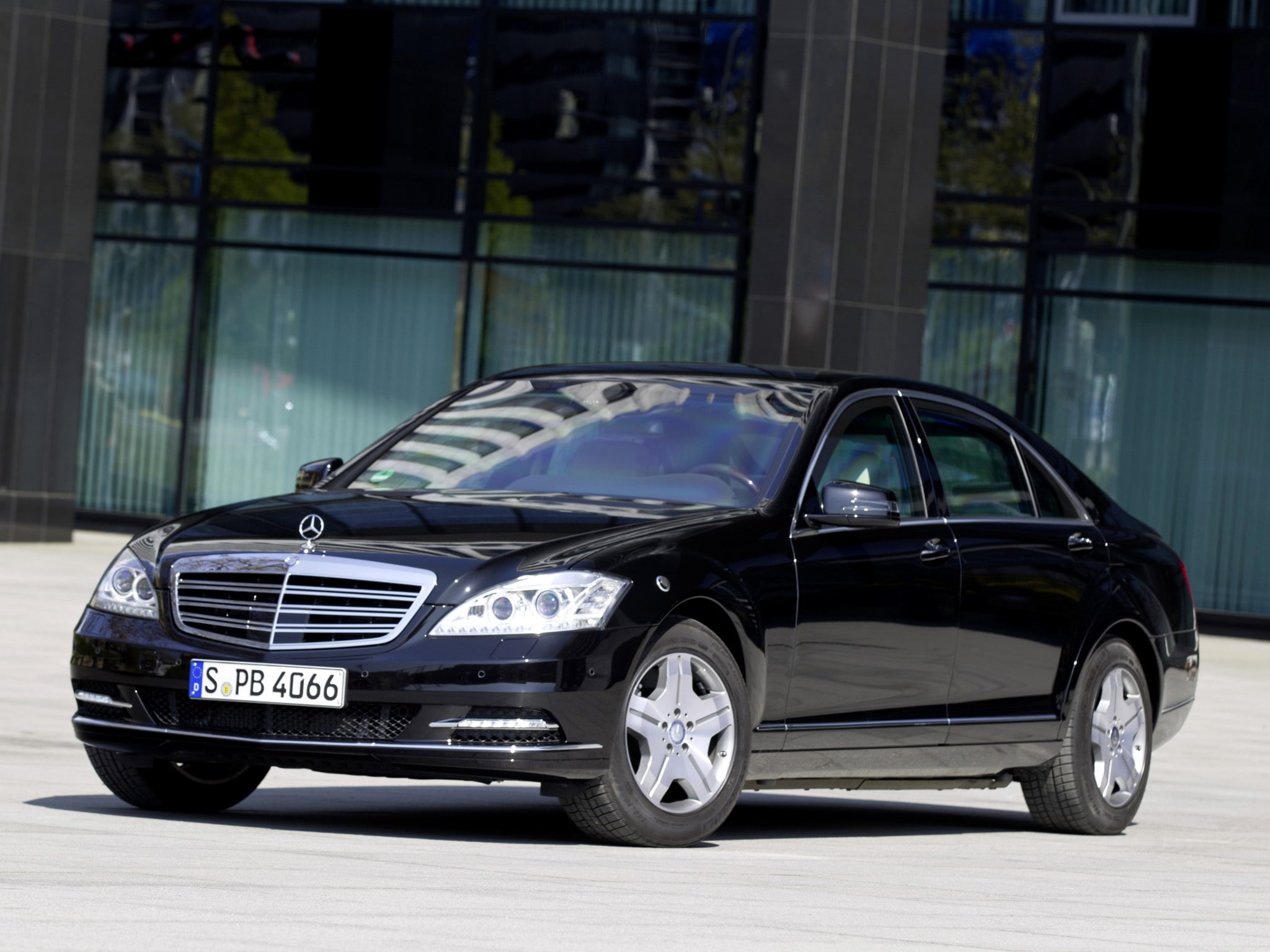 Free download | HD wallpaper: 2010, 600, armored, benz, guard, luxury ...