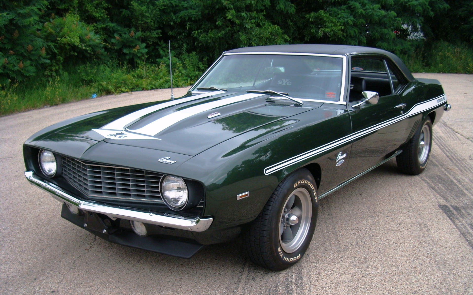 black Ford Mustang, Chevrolet, 1969, green, Camaro, classic, the front