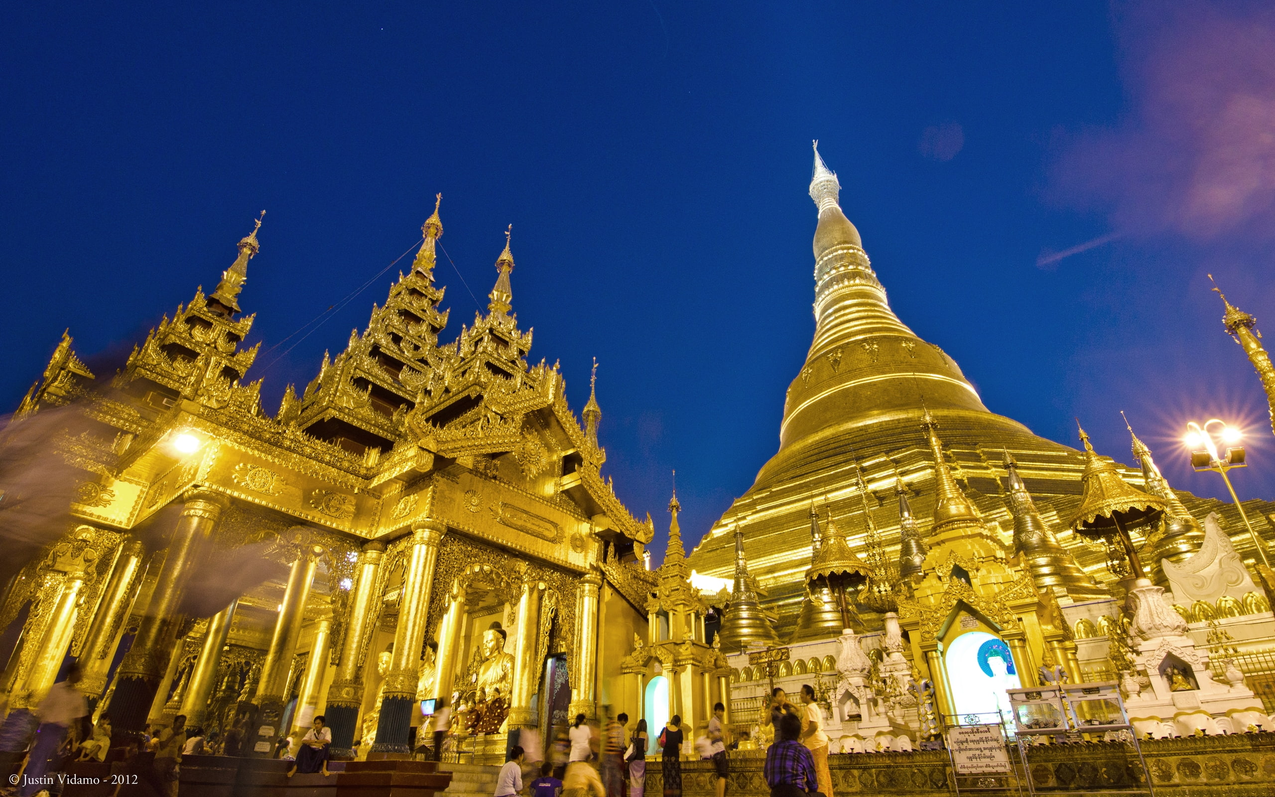 Shwedagon Pagoda During The Blue 76684