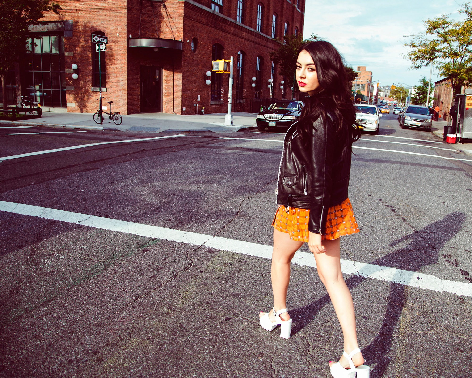 Charli XCX, singer, women, one person, city, full length, real people