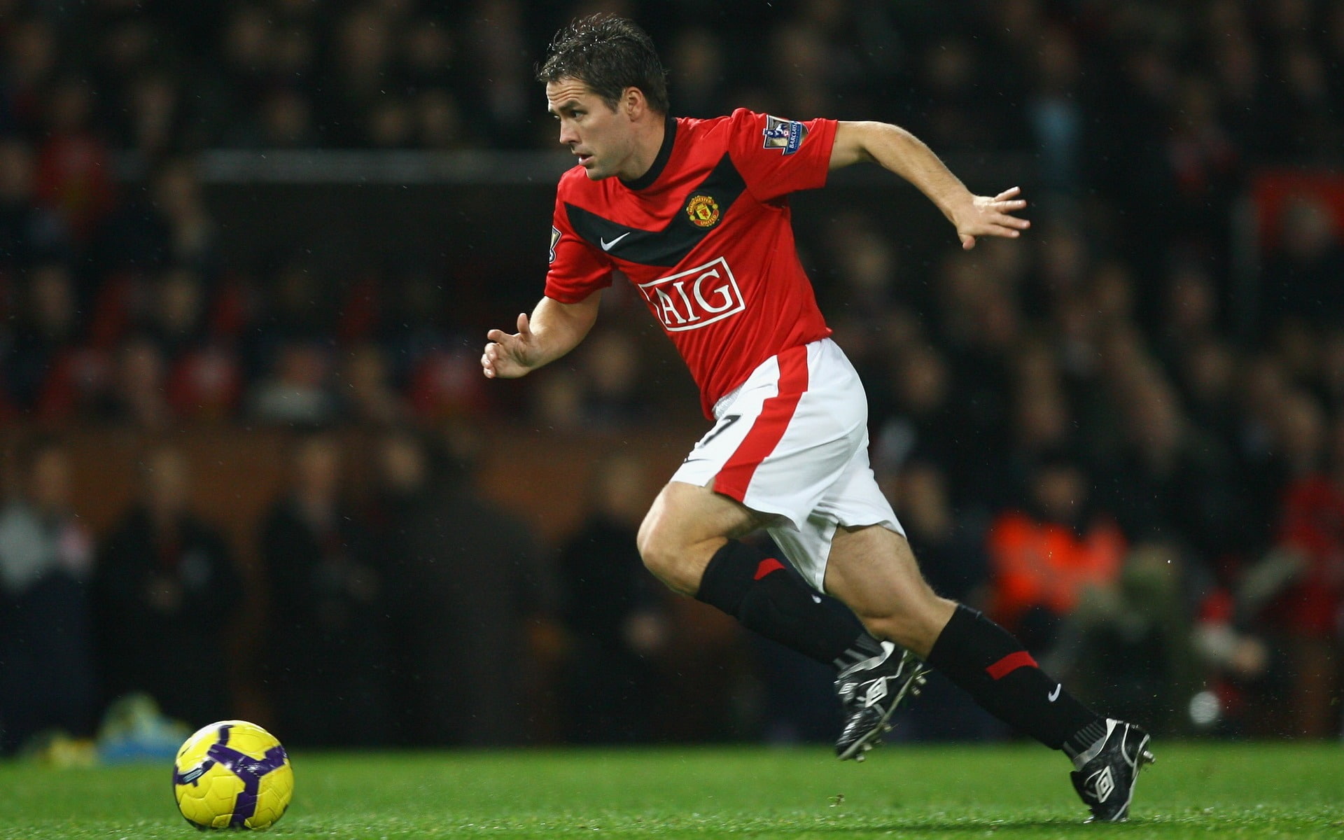 Michael Owen-football star retired commemorate wal.., men's red jersey and white shorts