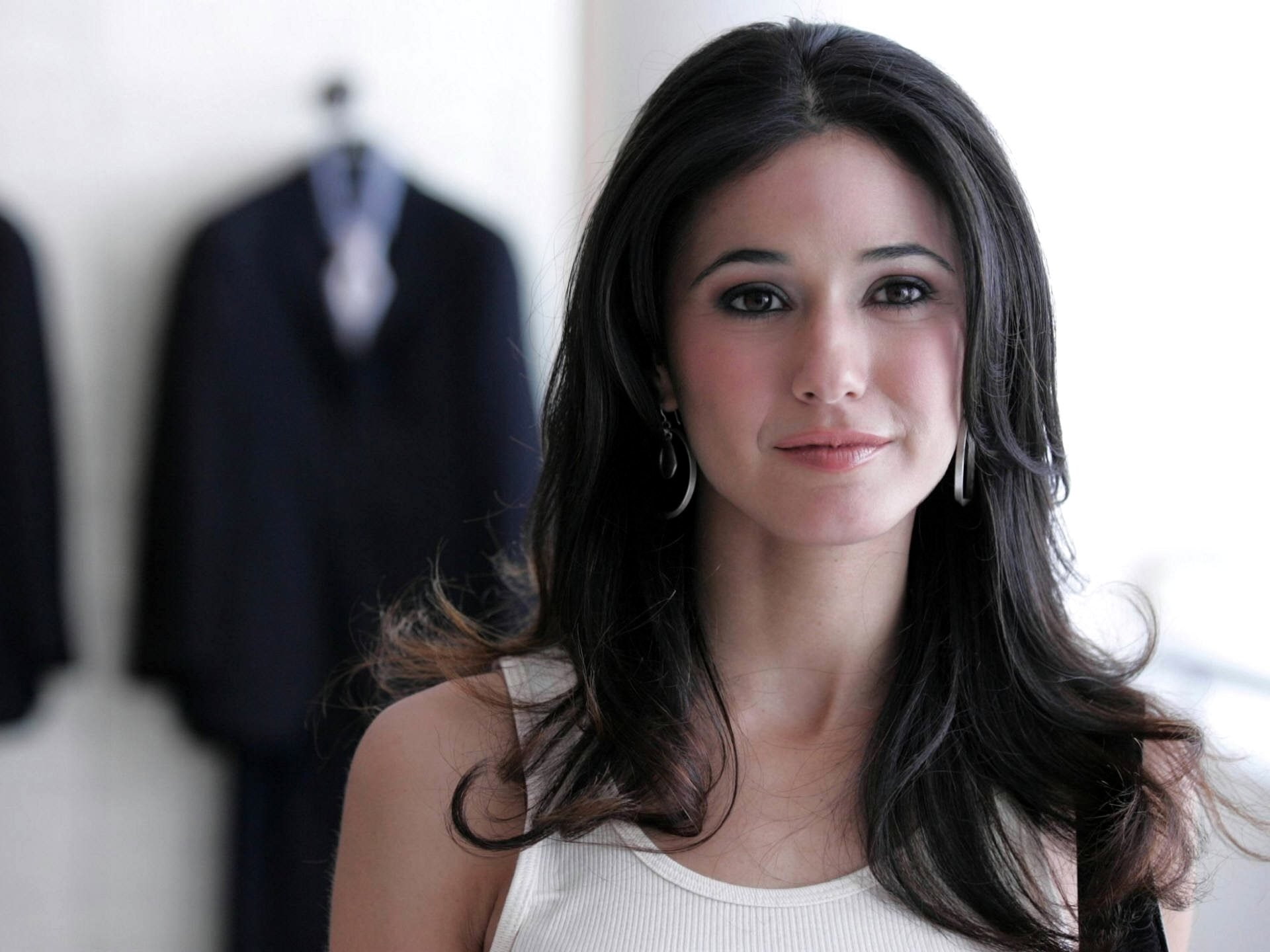 Actresses, Emmanuelle Chriqui, portrait, headshot, hair, long hair