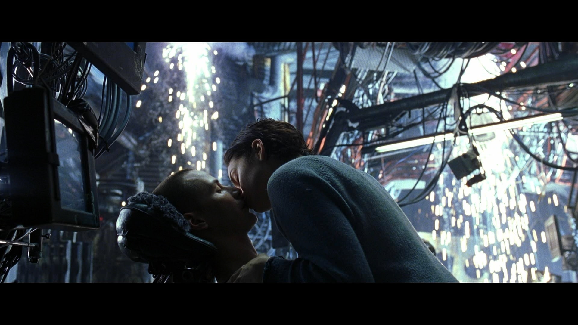 Free Download Hd Wallpaper Movies Neo Matrix Trinity Kissing Keanu Reeves Carrieanne Moss 6706