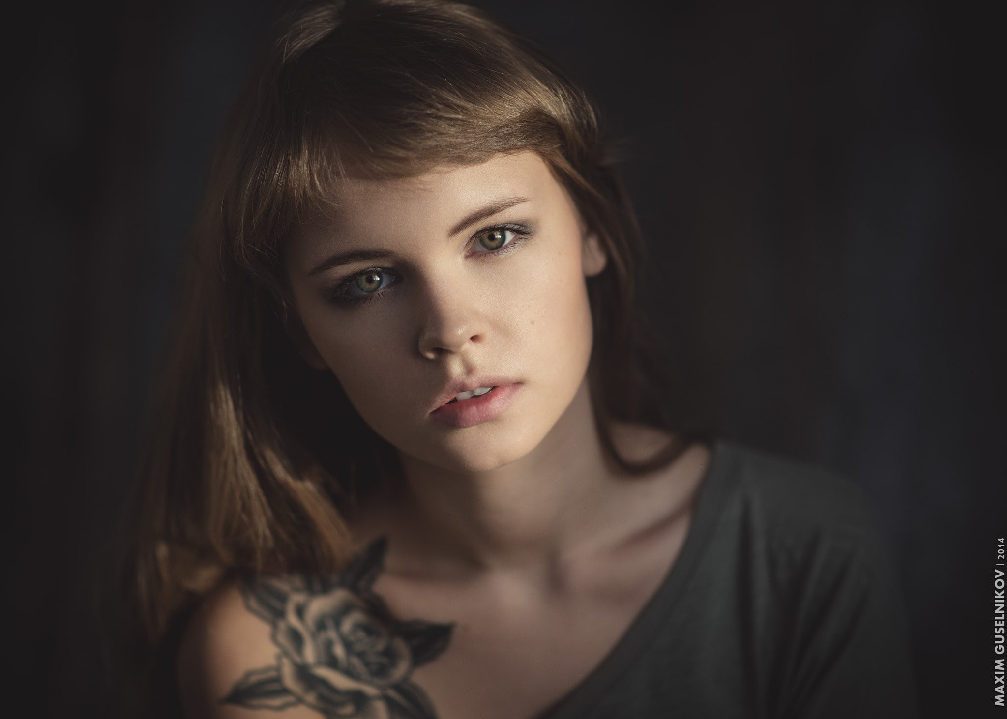 Anastasia Scheglova, Woman, Tattoo, Portrait, women's black rose shoulder tattoo