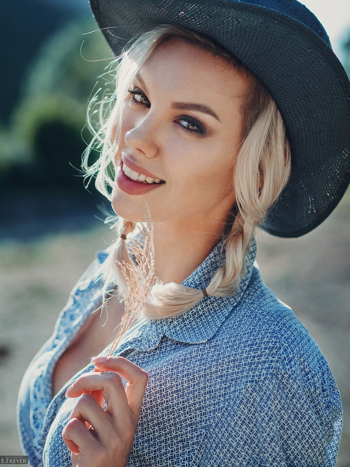 Free Download Hd Wallpaper Evgeny Freyer Blonde Portrait Smiling Women Model Hat