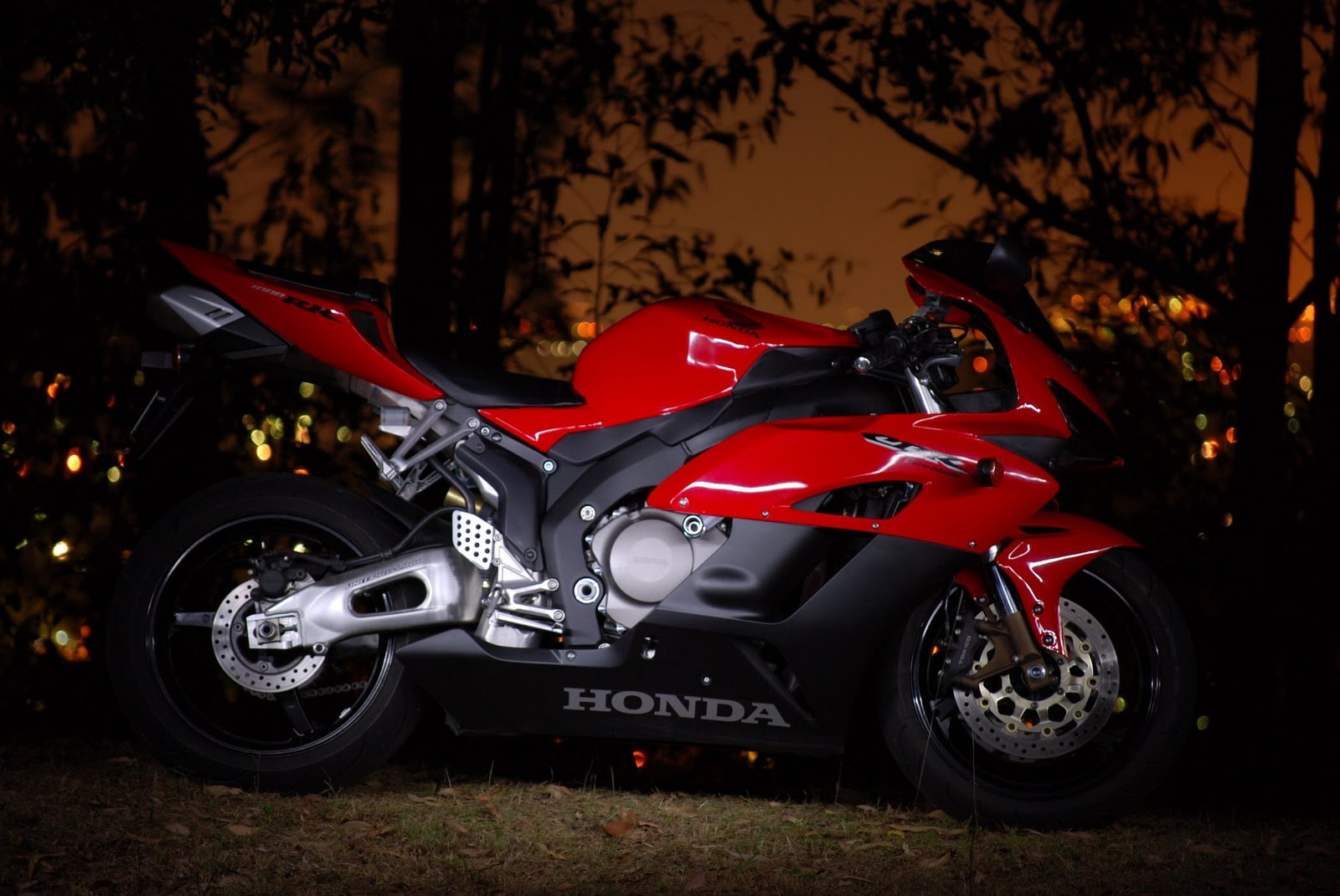 honda cbr1000 motorbikes 1600x1071  Motorcycles Honda HD Art