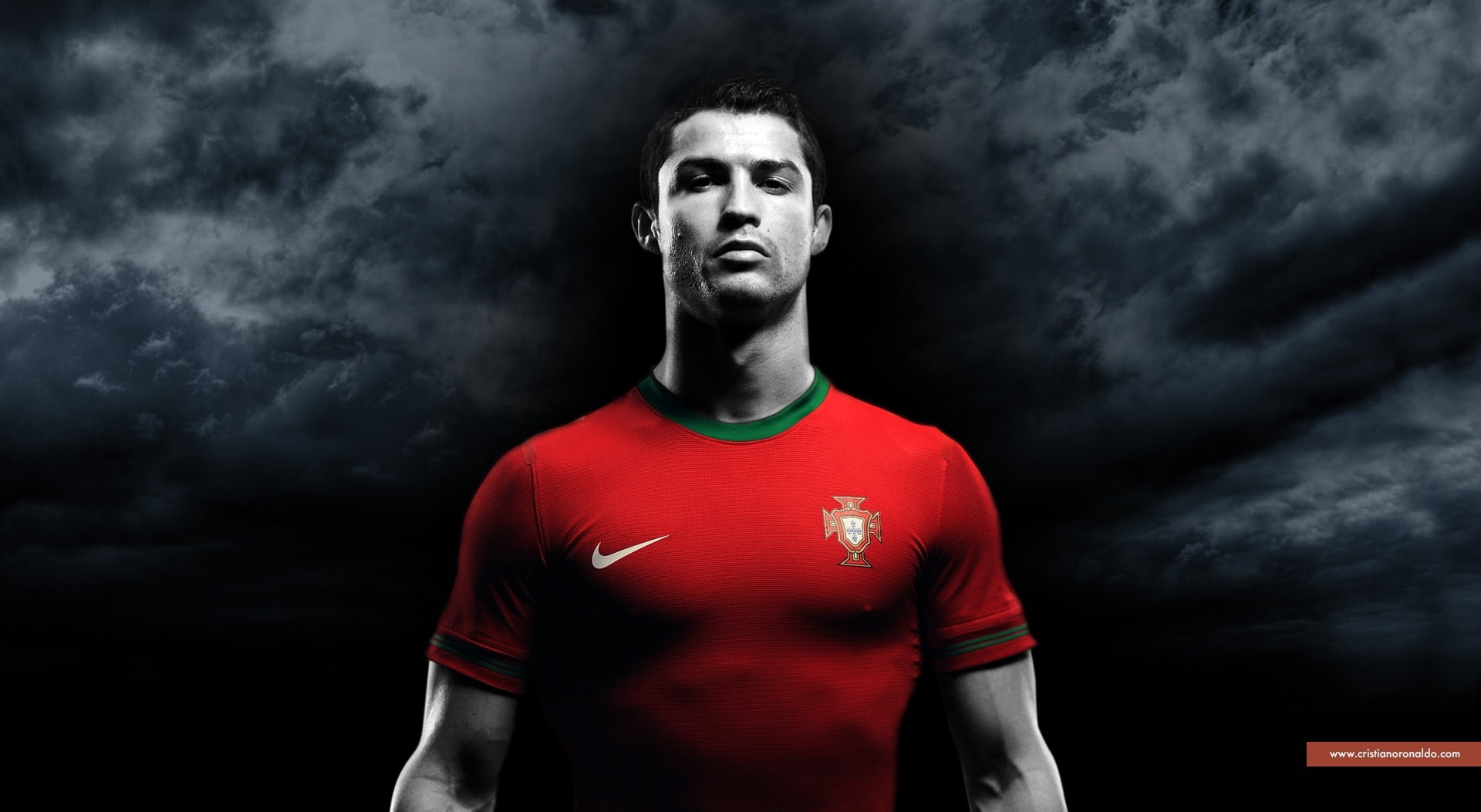 CR7, men's red Nike crew-neck soccer jersey, Sports, Football