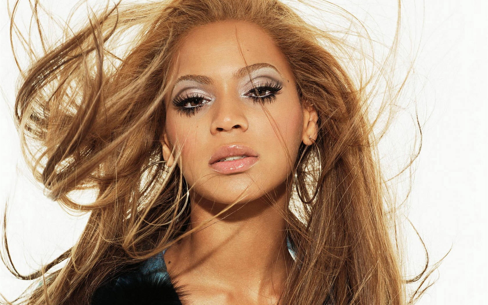 Beyonce Knowles, girl, singer, dancer, producer, hair, eyes, lips