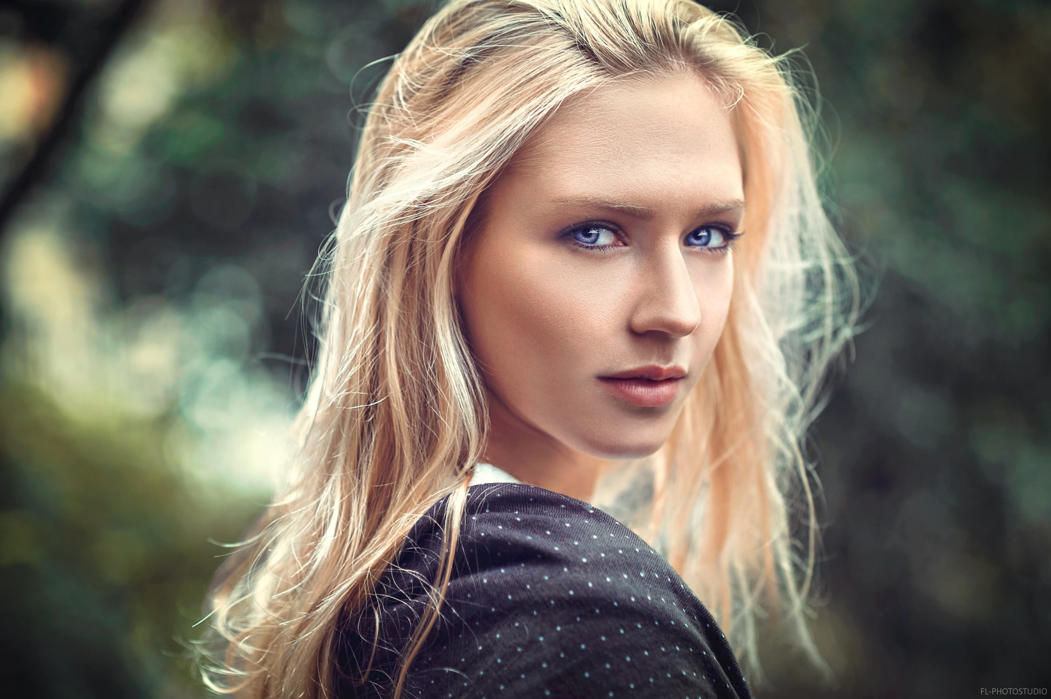 blonde, depth of field, women, blue eyes, face, Eva Mikulski