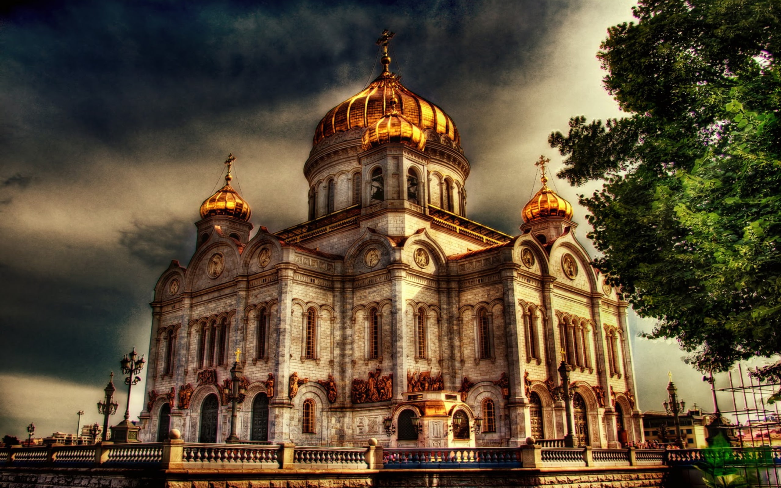 Orthodoxal Chruch Of The Christ The Saviour Moscow Wide