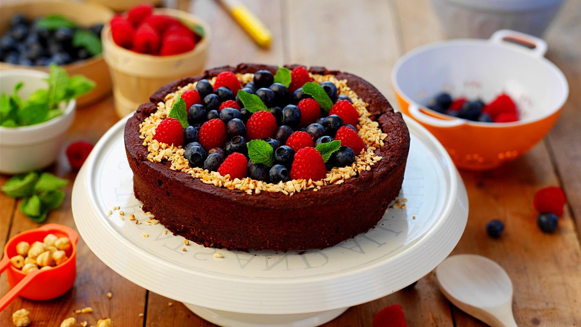 berries, cake, table, yummy, delicious, toothsome, food