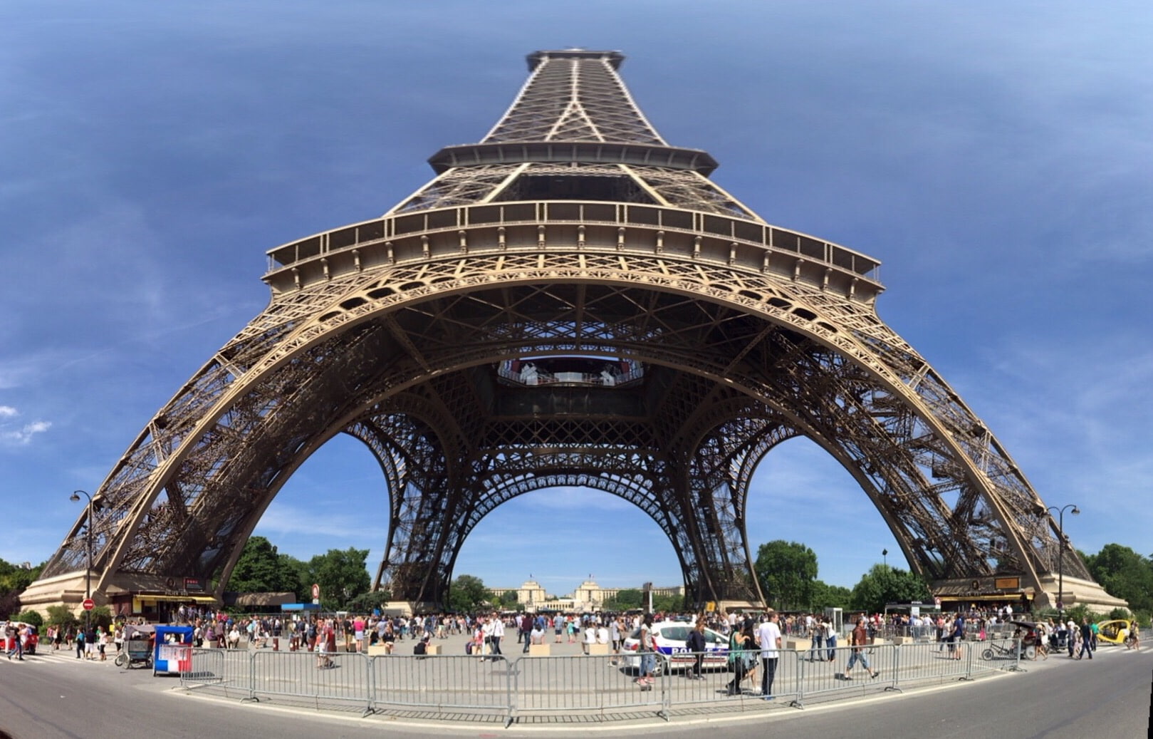 Monuments, Eiffel Tower