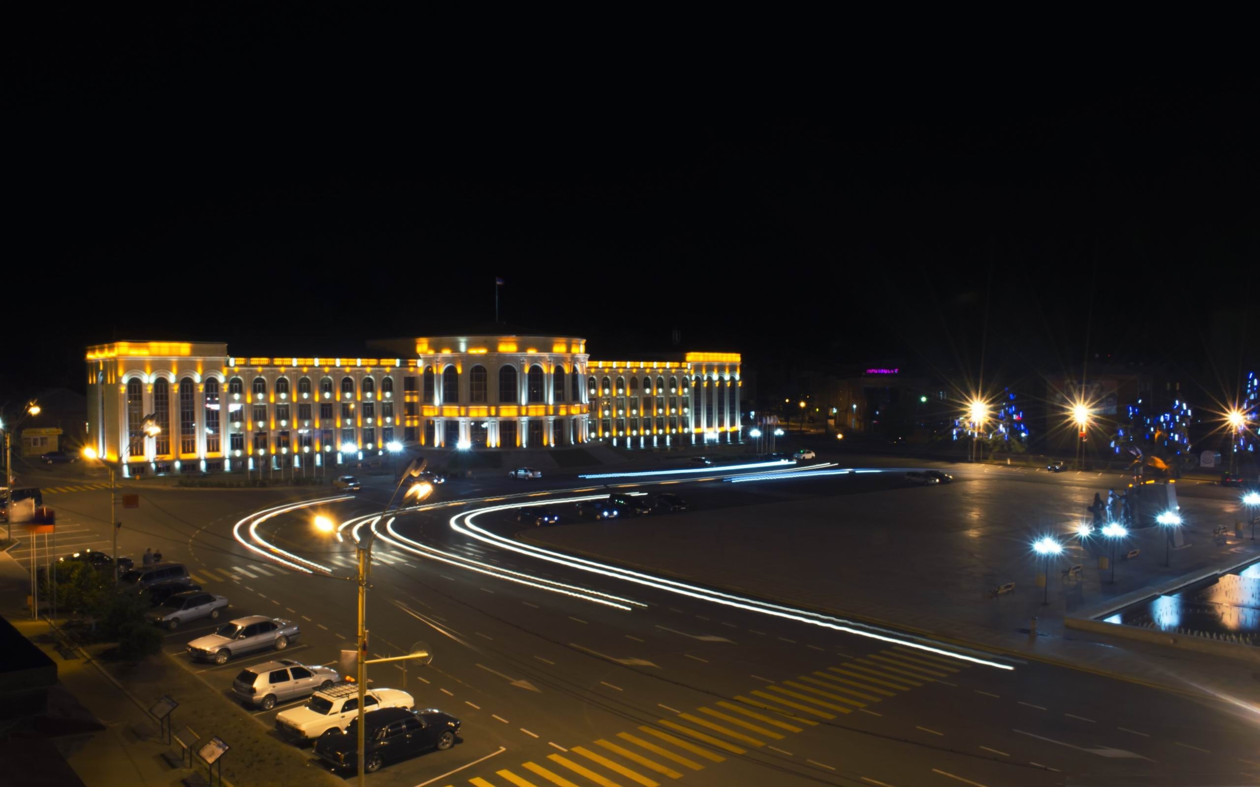 armenia gyumri central square-Cities HD Widescreen.., time lapse photography street light HD wallpaper