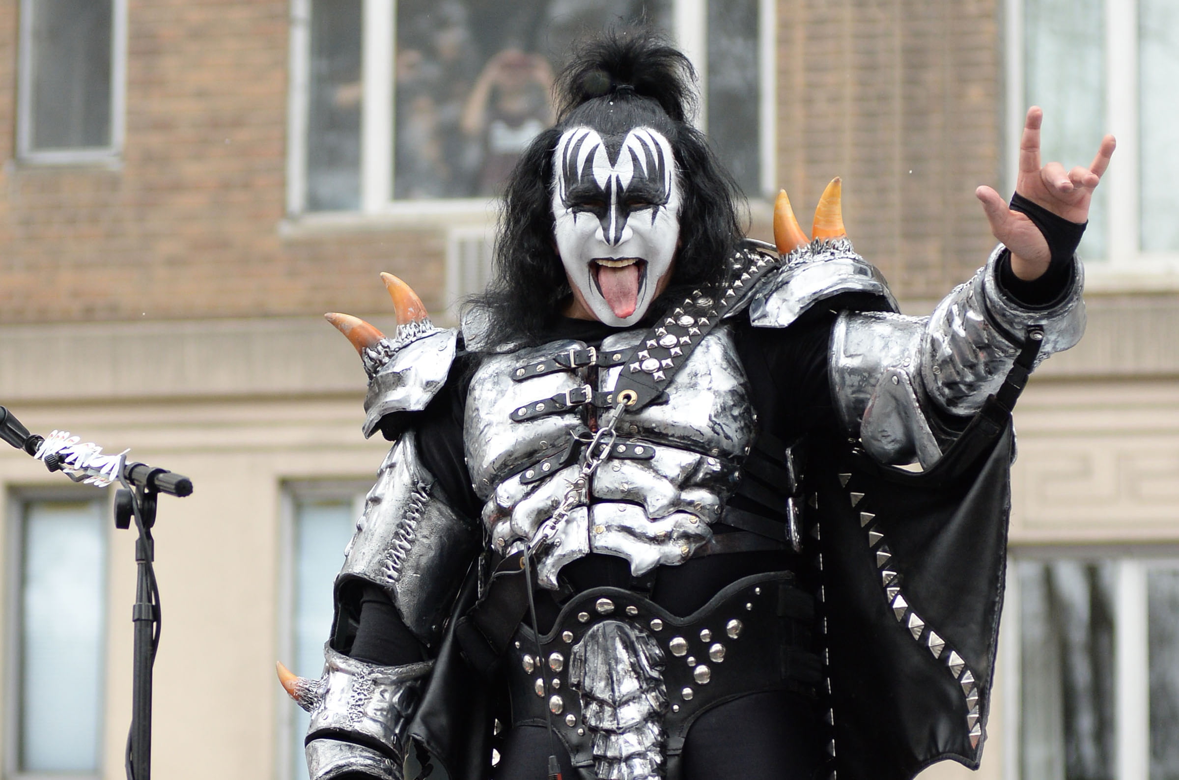 men's gray armor, gene simmons, kiss, guitarist, mask - Disguise