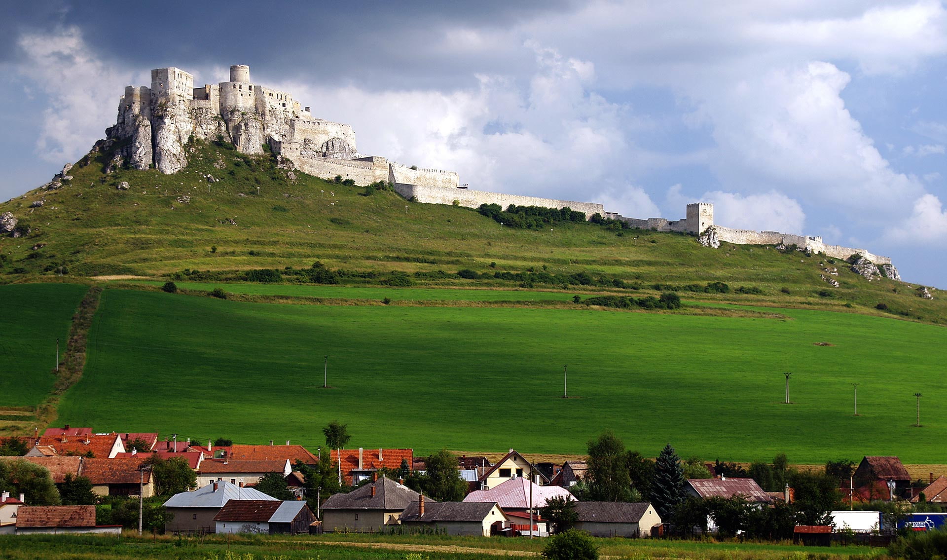 architecture, building, house, Slovakia, hills, castle, village
