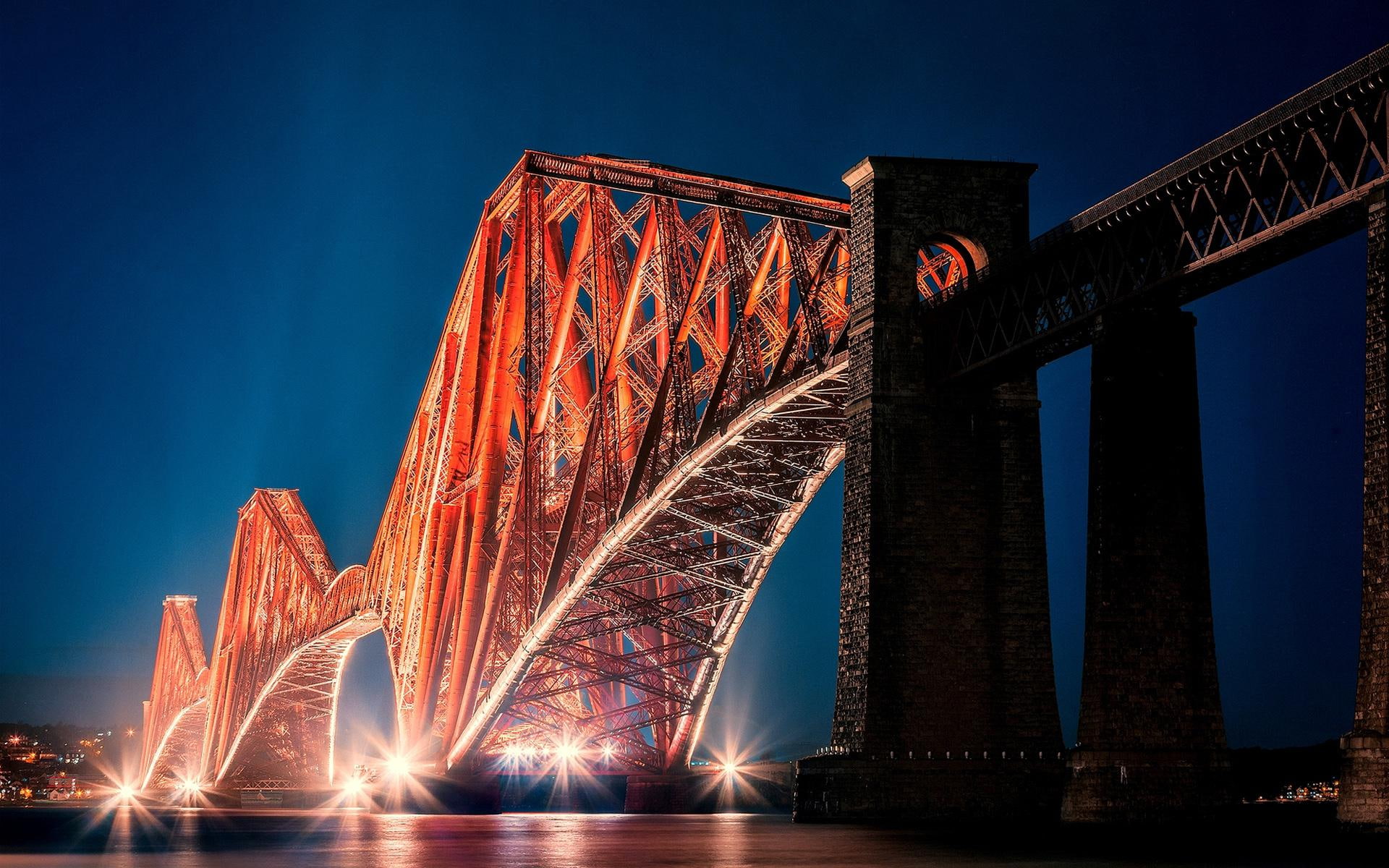 The Forth Bridge Edinburgh, brown and silver bridge