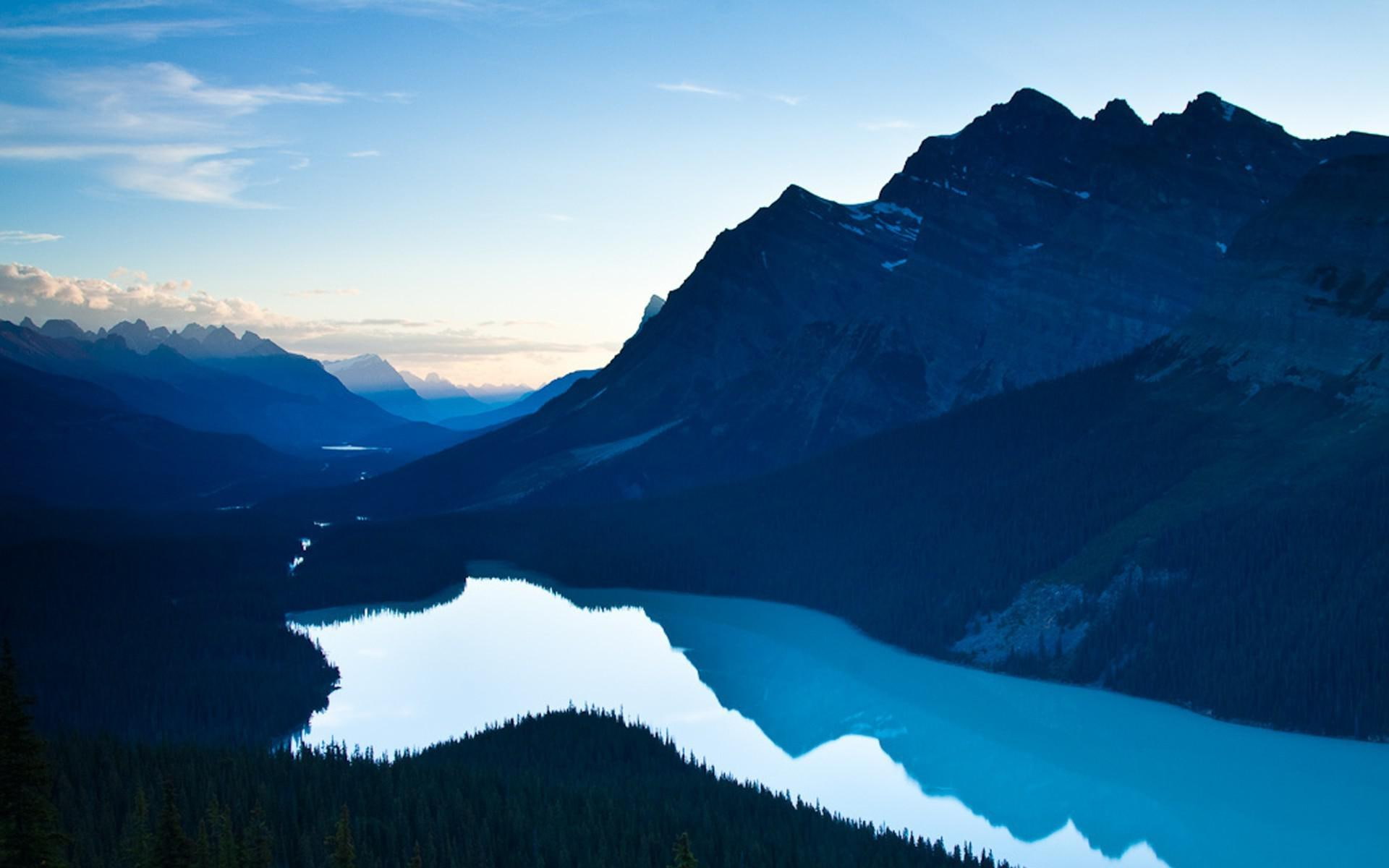 Peyto lake, Banff National Park, reflective photography of mountain and river