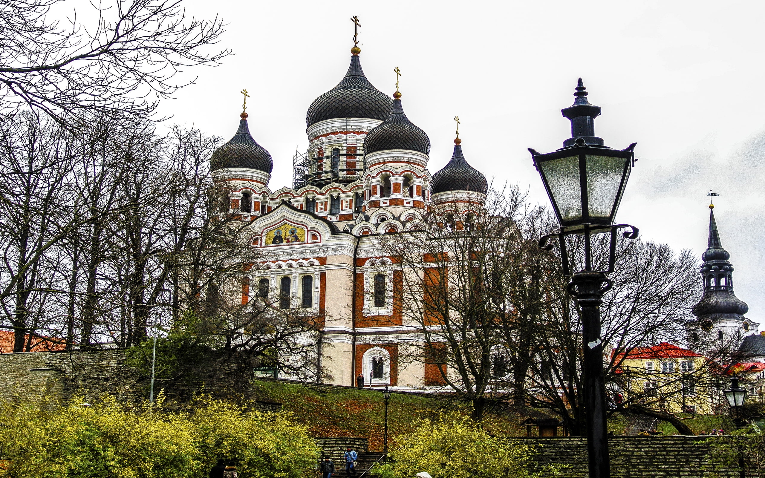 Riga, Tallinn, Helsinki, Tallinn Building The Russian Orthodox Church 2560×1600