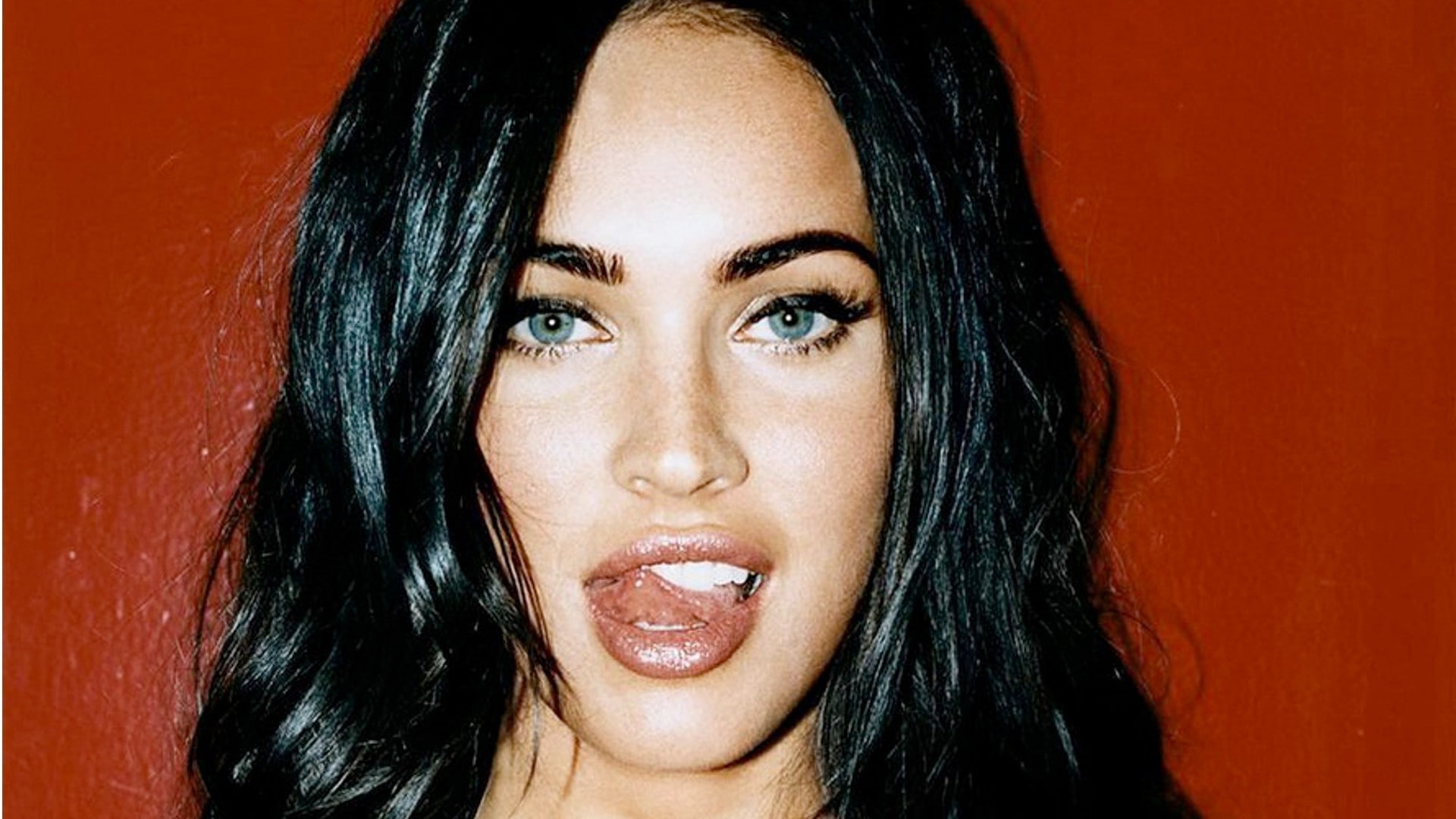 Megan Fox, portrait, one person, looking at camera, front view