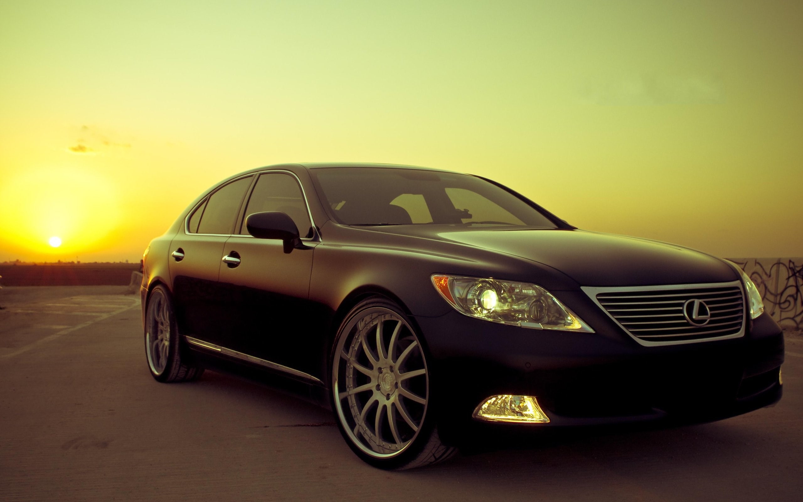 lexus