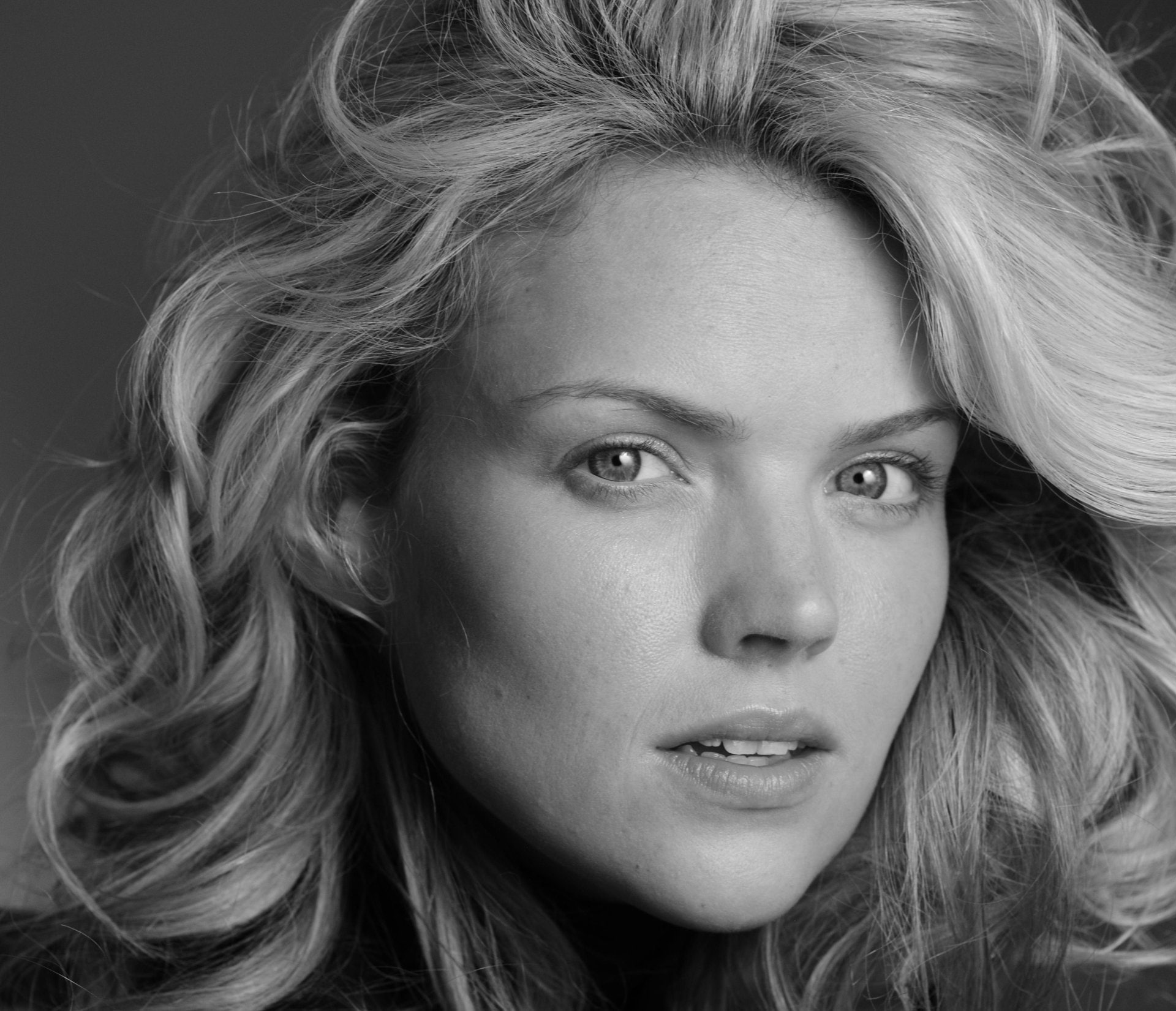 Actresses, Erin Richards, Black & White, British, Face