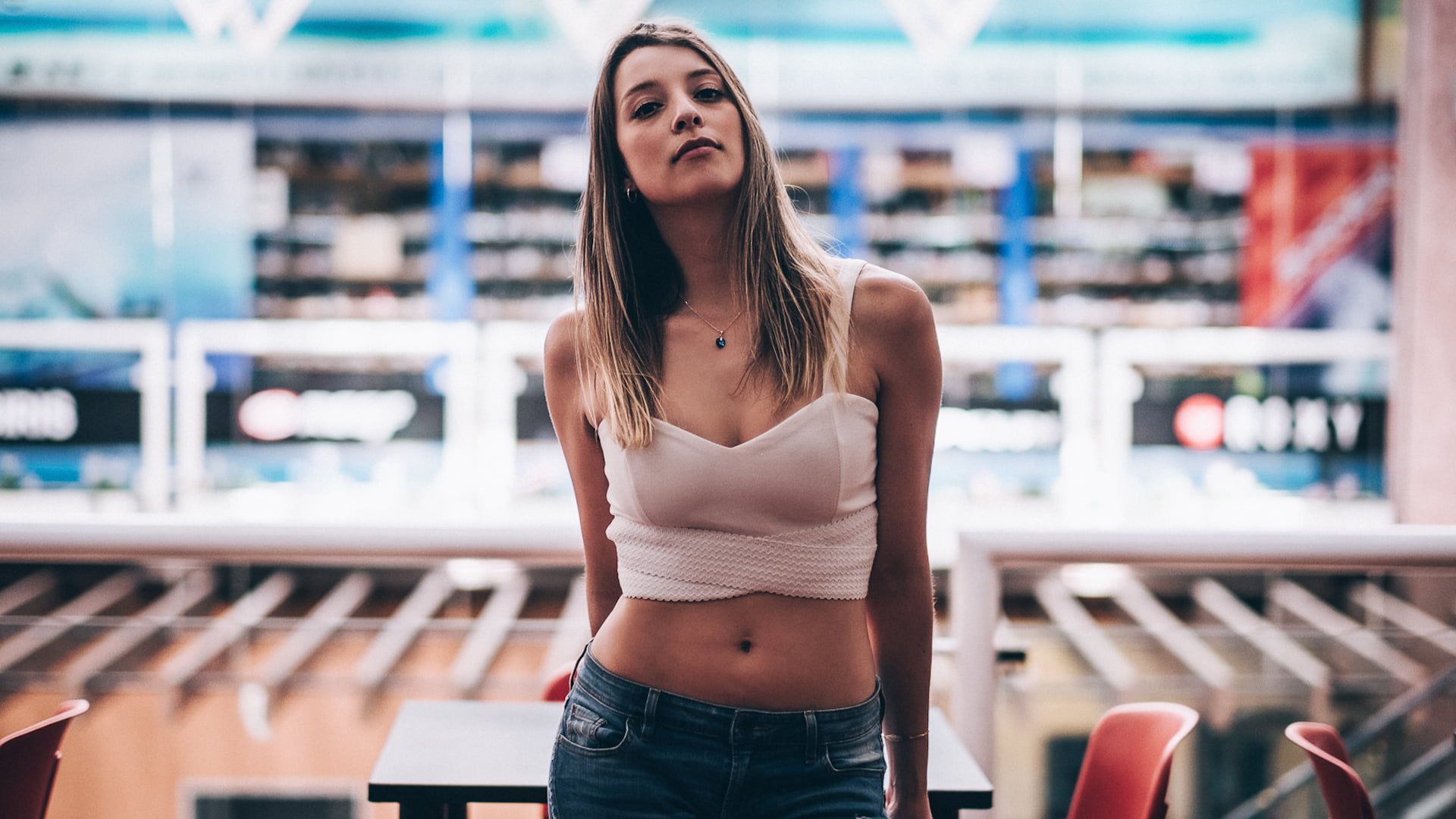 jeans, bare midriff, belly, belly button, crop top, depth of field