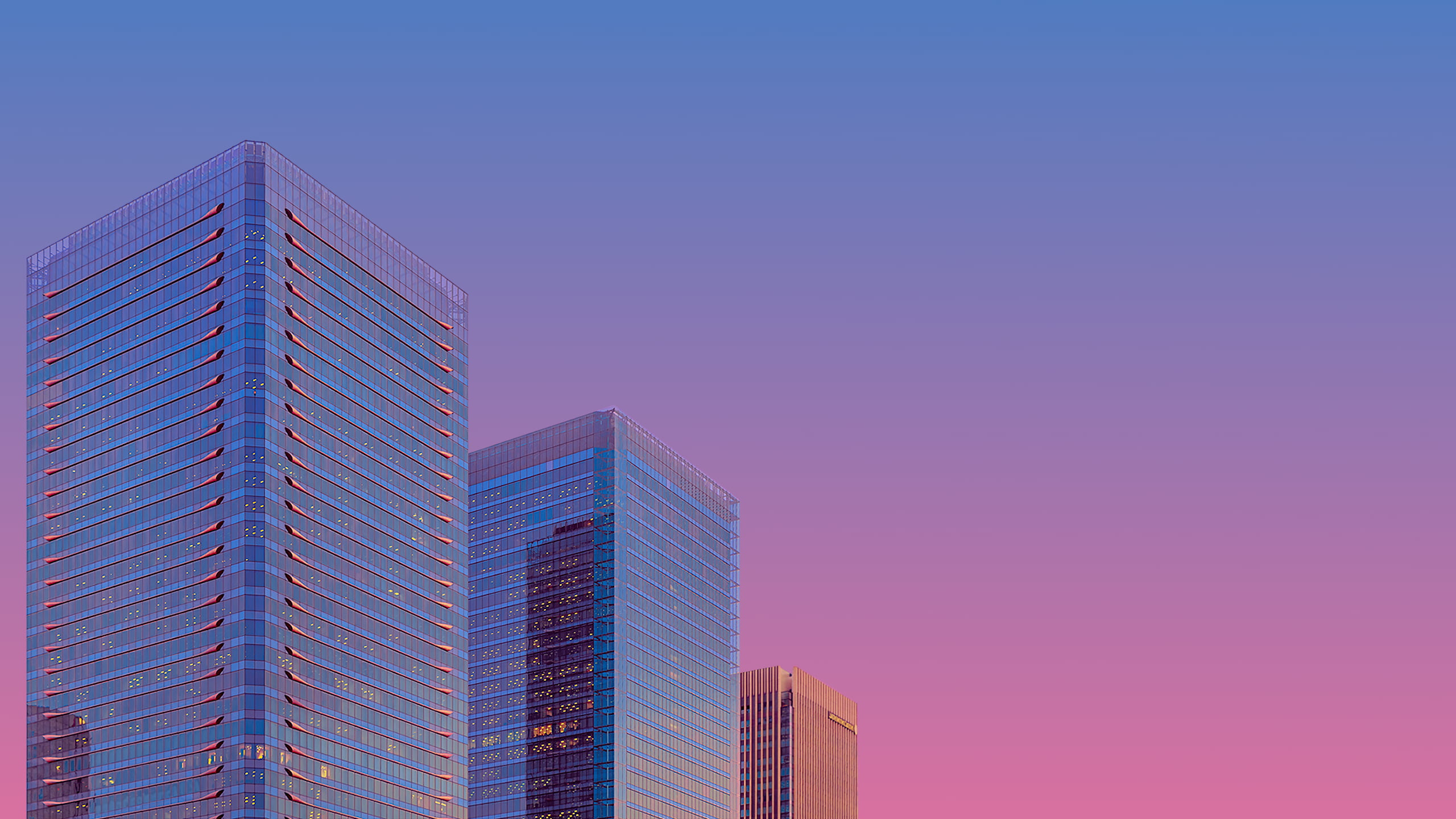 Фиолетовый небоскреб