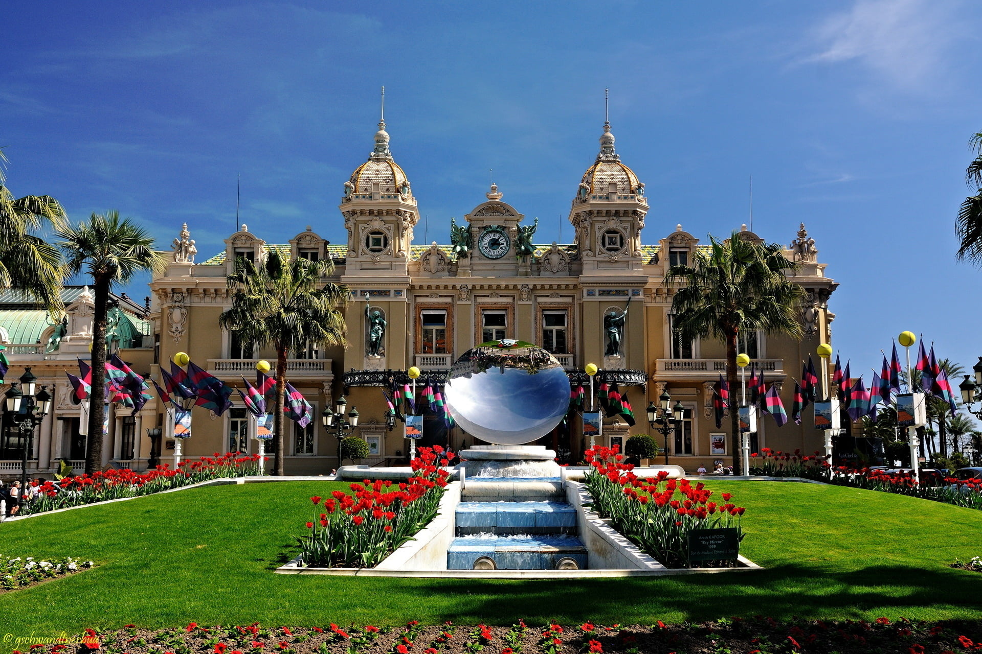 beige concrete building, palm trees, Maki, mirror, fountain, Monaco