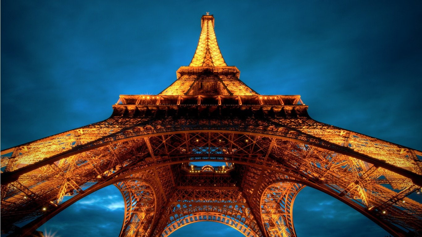 Monuments, Eiffel Tower
