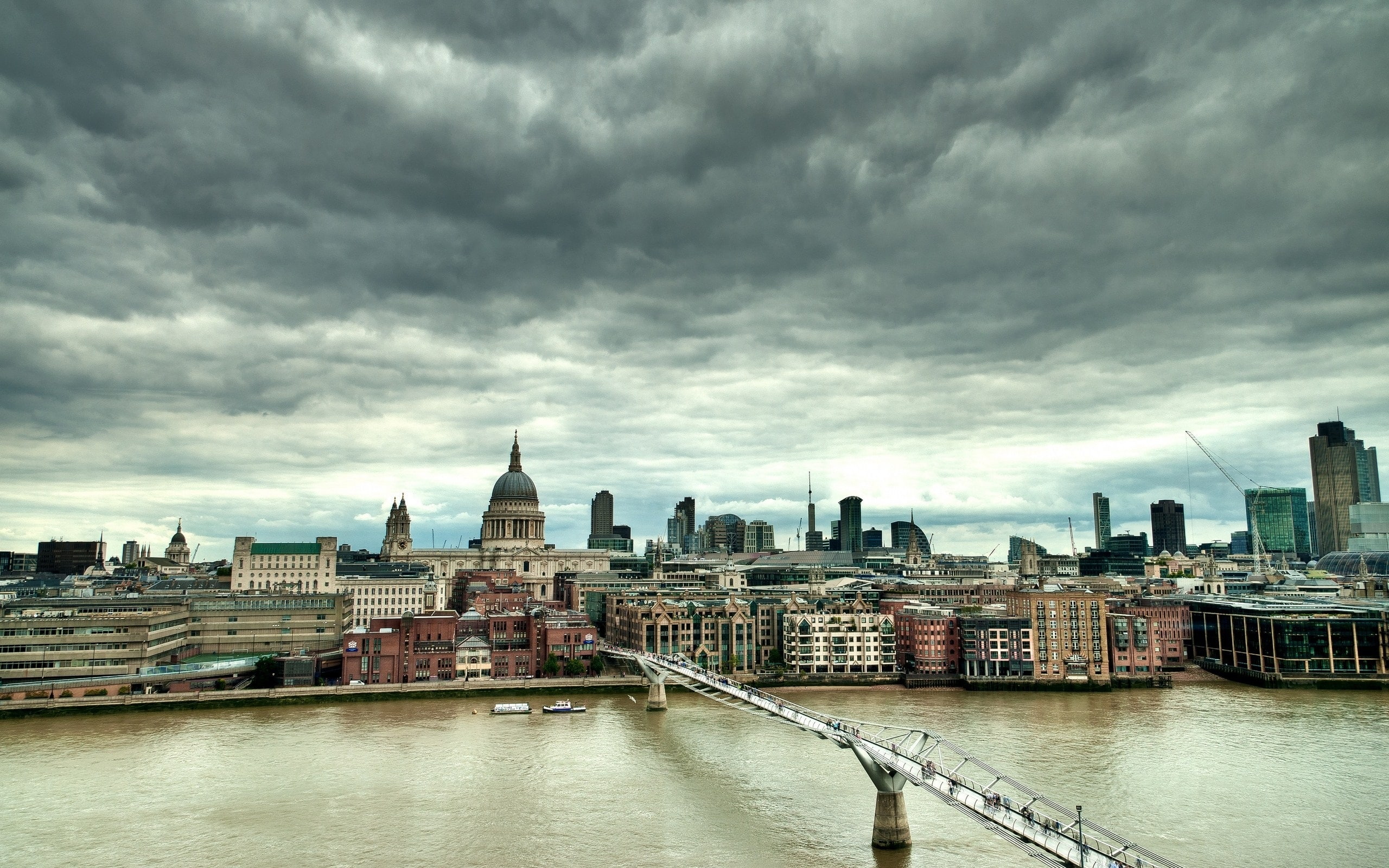 London, England, Millennium Bridge, river, houses, clouds, dusk