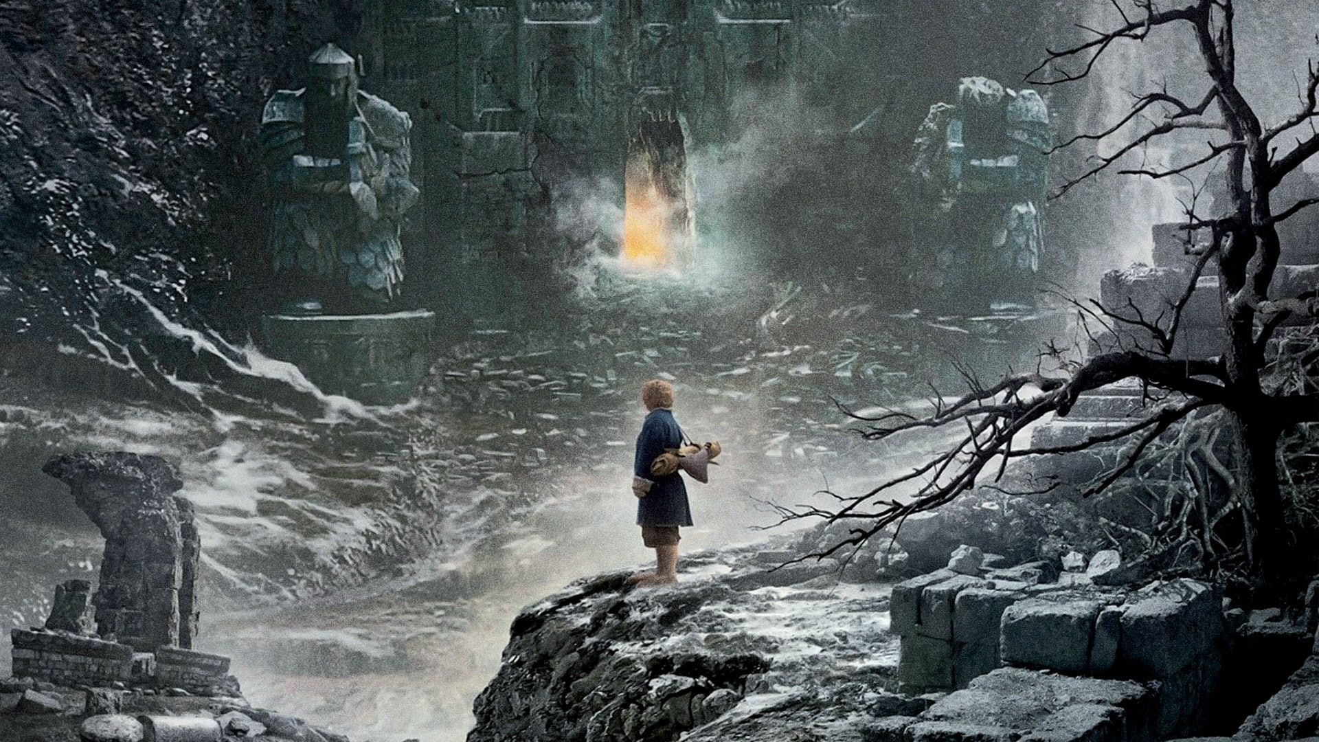 The Hobbit 2-The Desolation of Smaug Movie HD Wall.., Bilbo Baggins facing The Mountain wallpaper