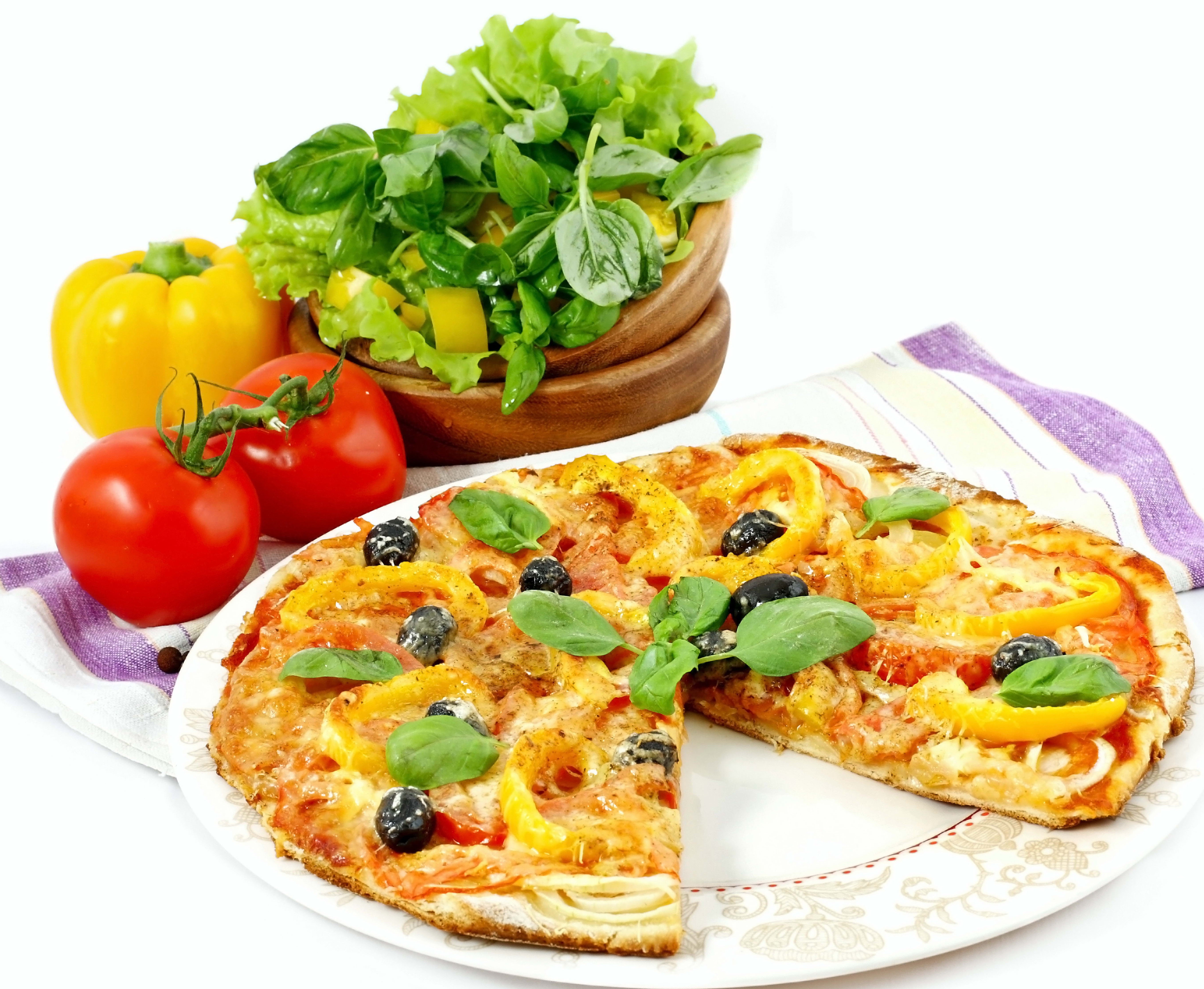 pizza and belt peppers, baked goods, vegetables, white, dish