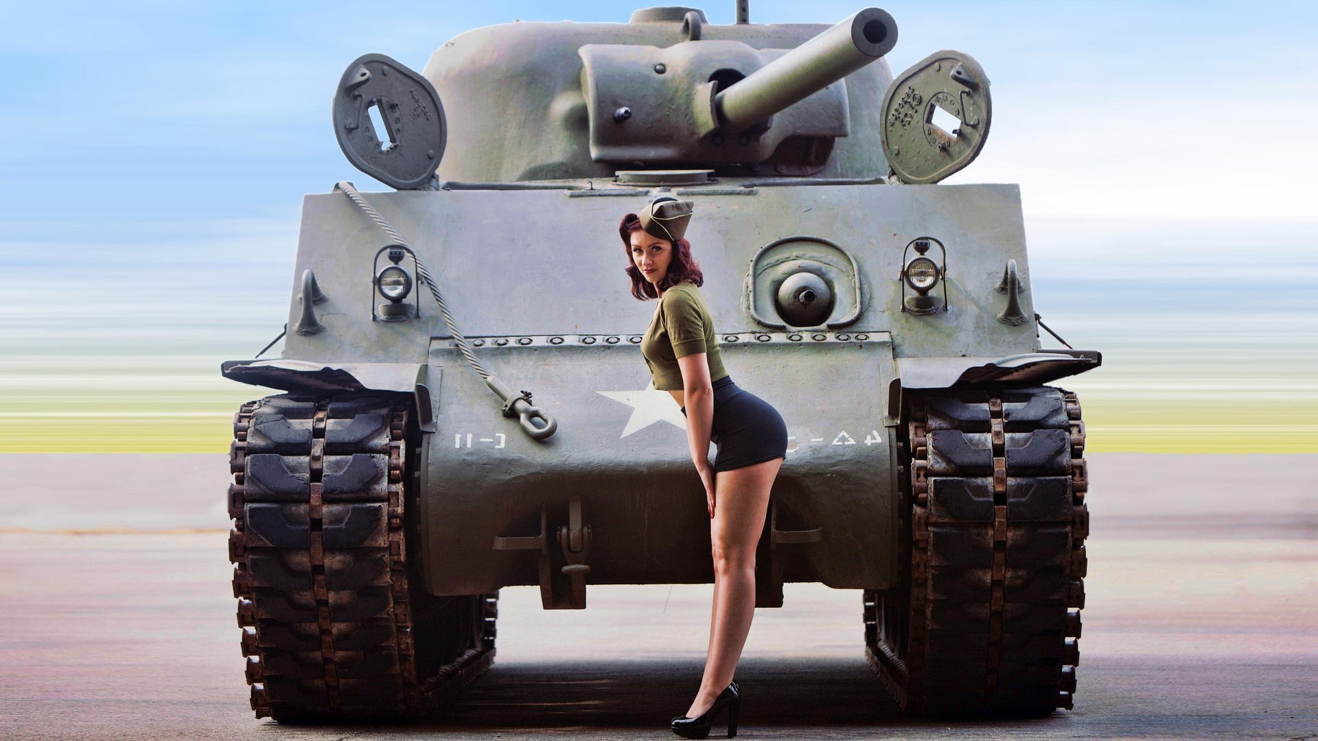 M4 Sherman, Pinup Models, women, World War II