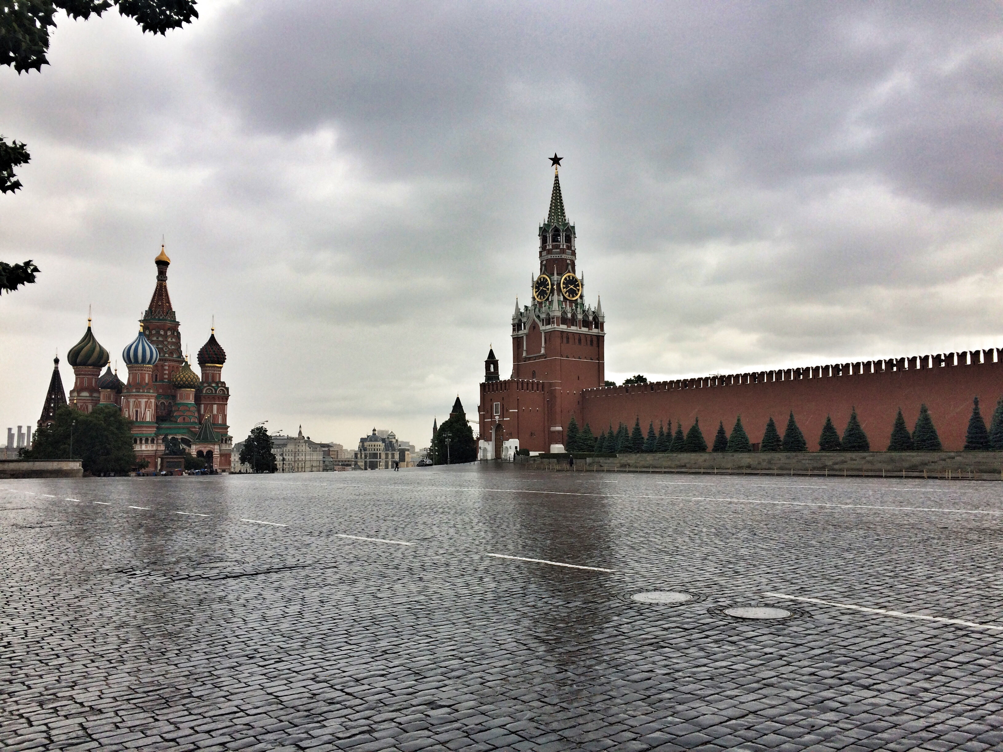 Обои в москве 1. Московский Кремль и красная площадь. Кремлевская площадь Москва. Россия Москва Кремль красная площадь. Площадь Кремля в Москве.