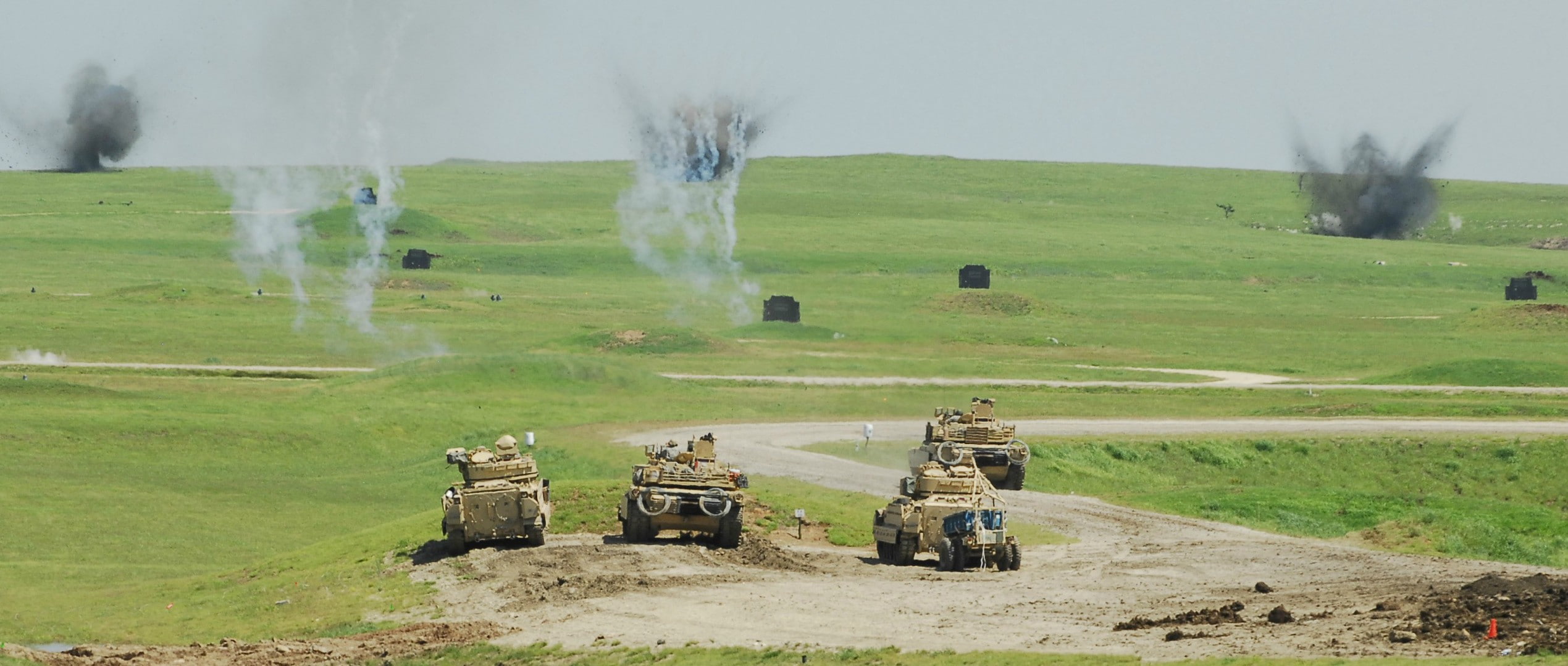 Bradley Fighting Vehicle, M1 Abrams, military, Tank, United States Army