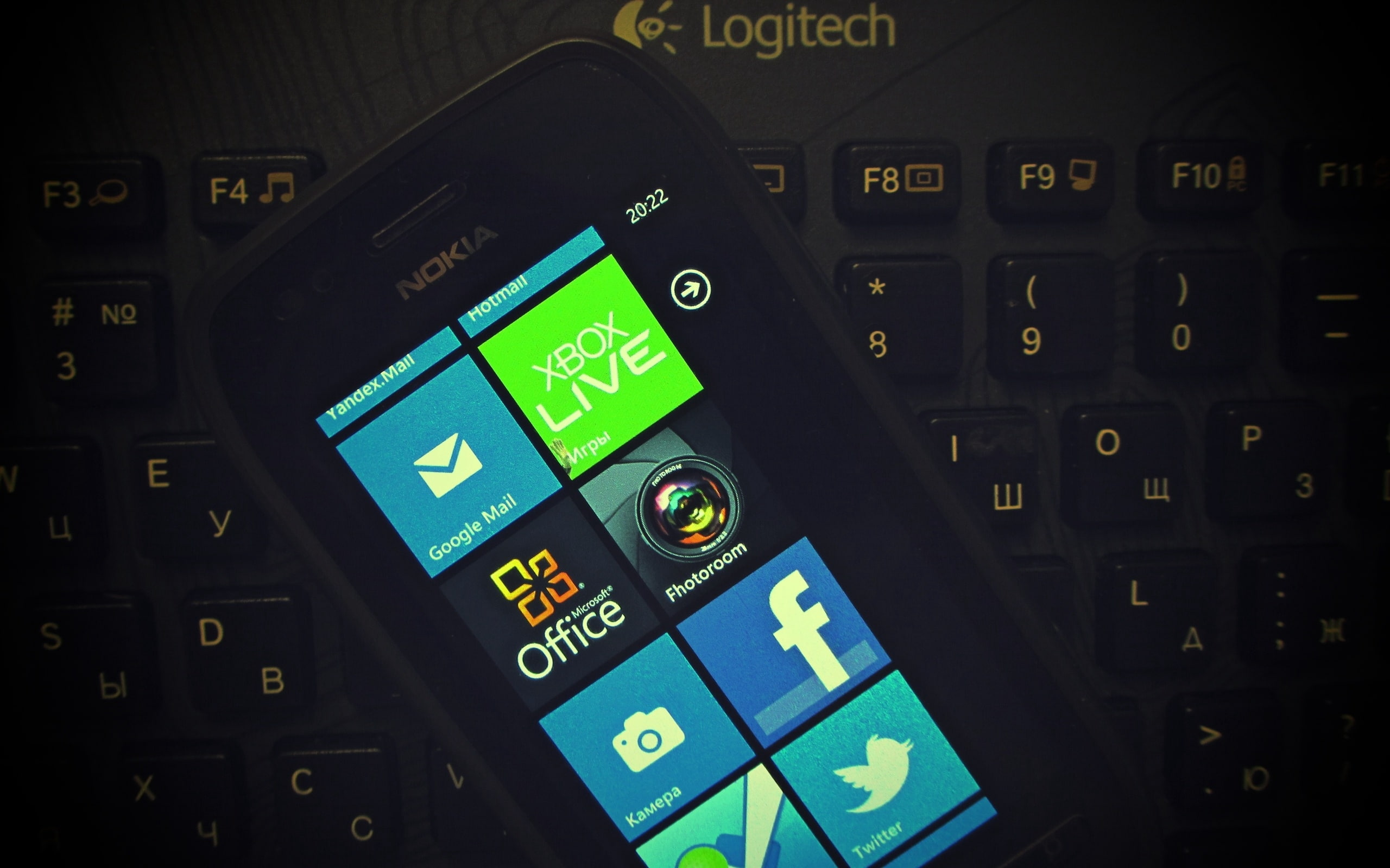 nokia, logitech, mobile phone, keyboard, touch screen