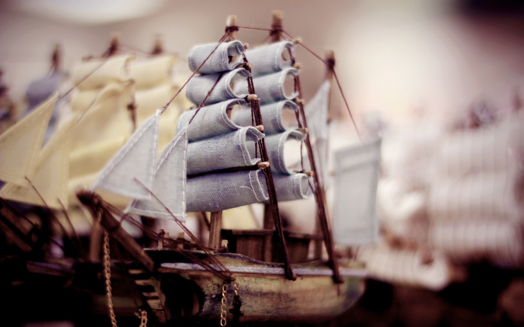 Fantasy, Ship