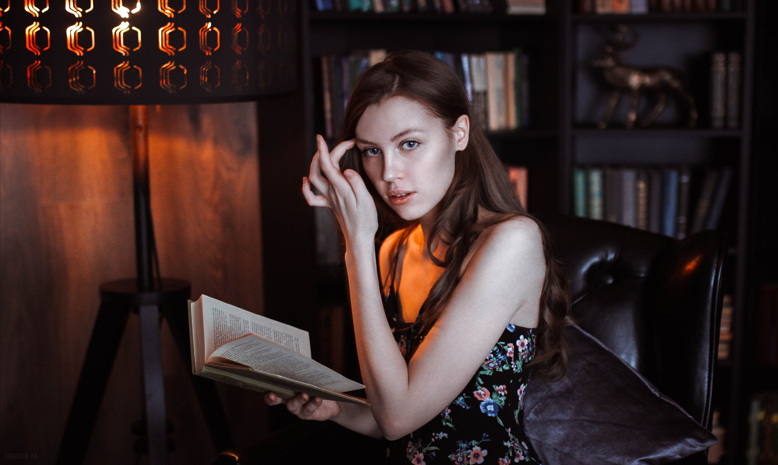 books, model, reading, women, portrait
