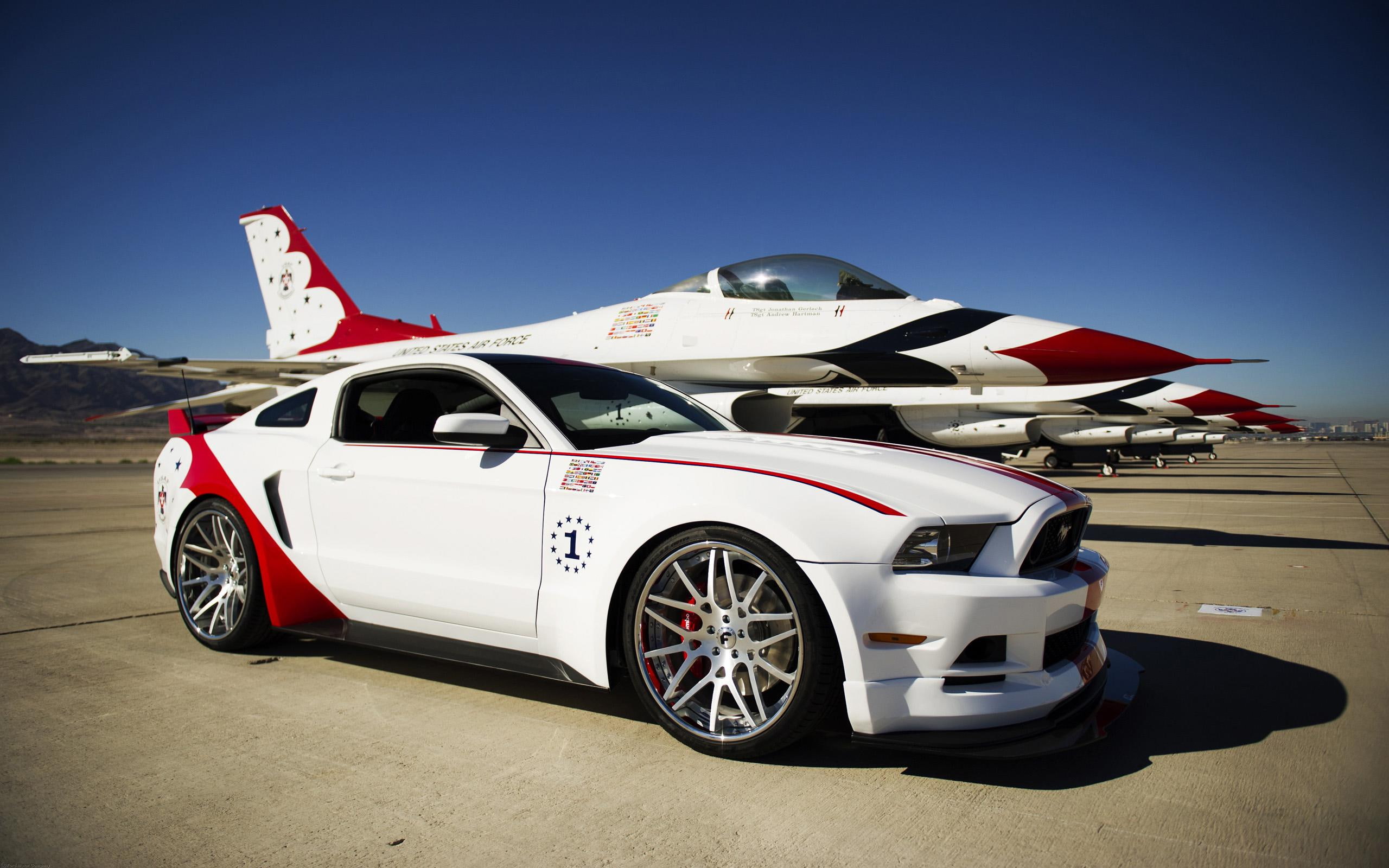2014 Ford Mustang GT US Air Force Thunderbirds Edition, white and red coupe