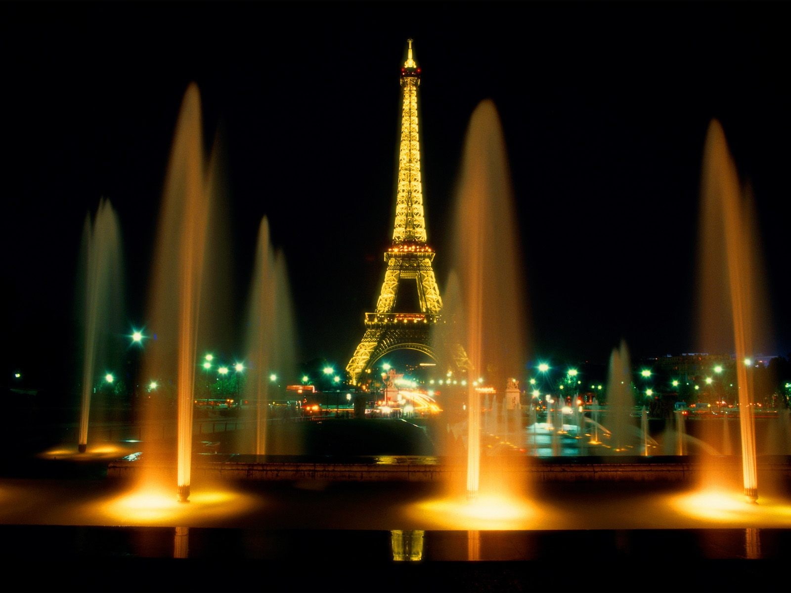 Monuments, Eiffel Tower
