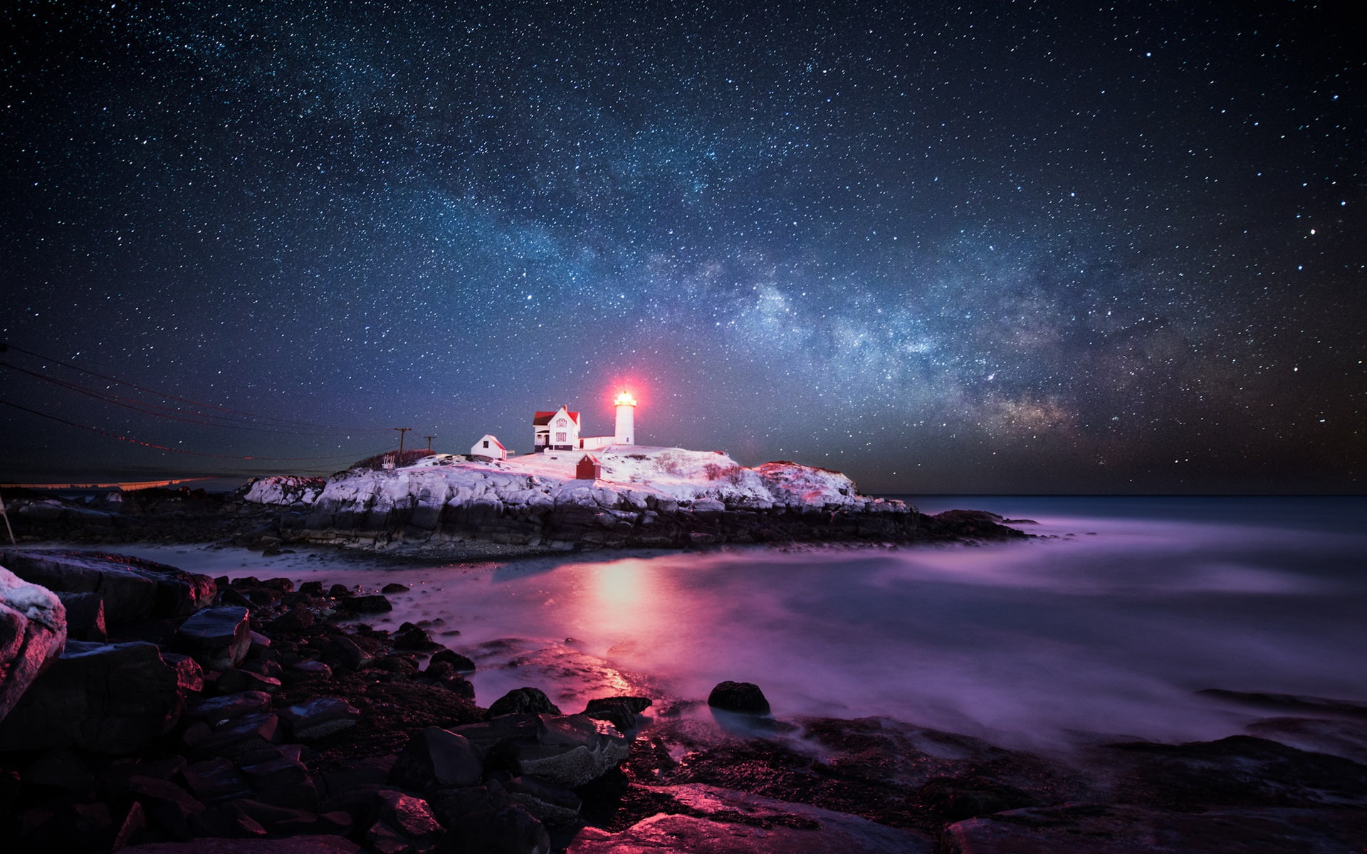 USA, Atlantic Ocean, island, lighthouse, light, sky, stars, white and red lighthouse near bodies of water during nighttime photo