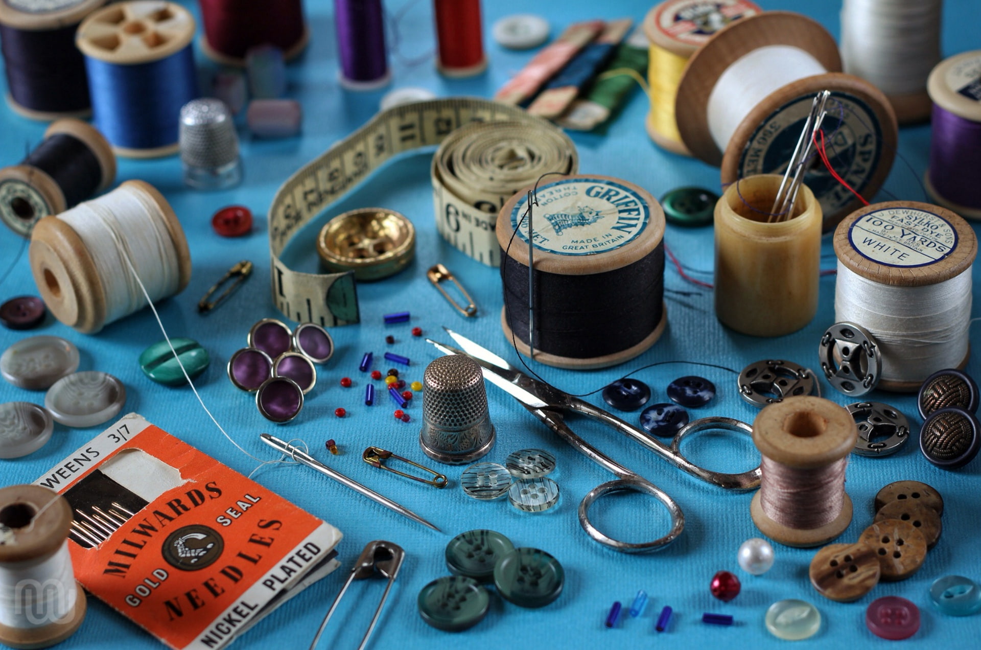 thread, scissors, button, needle, pin, centimeter, sewing, thimble