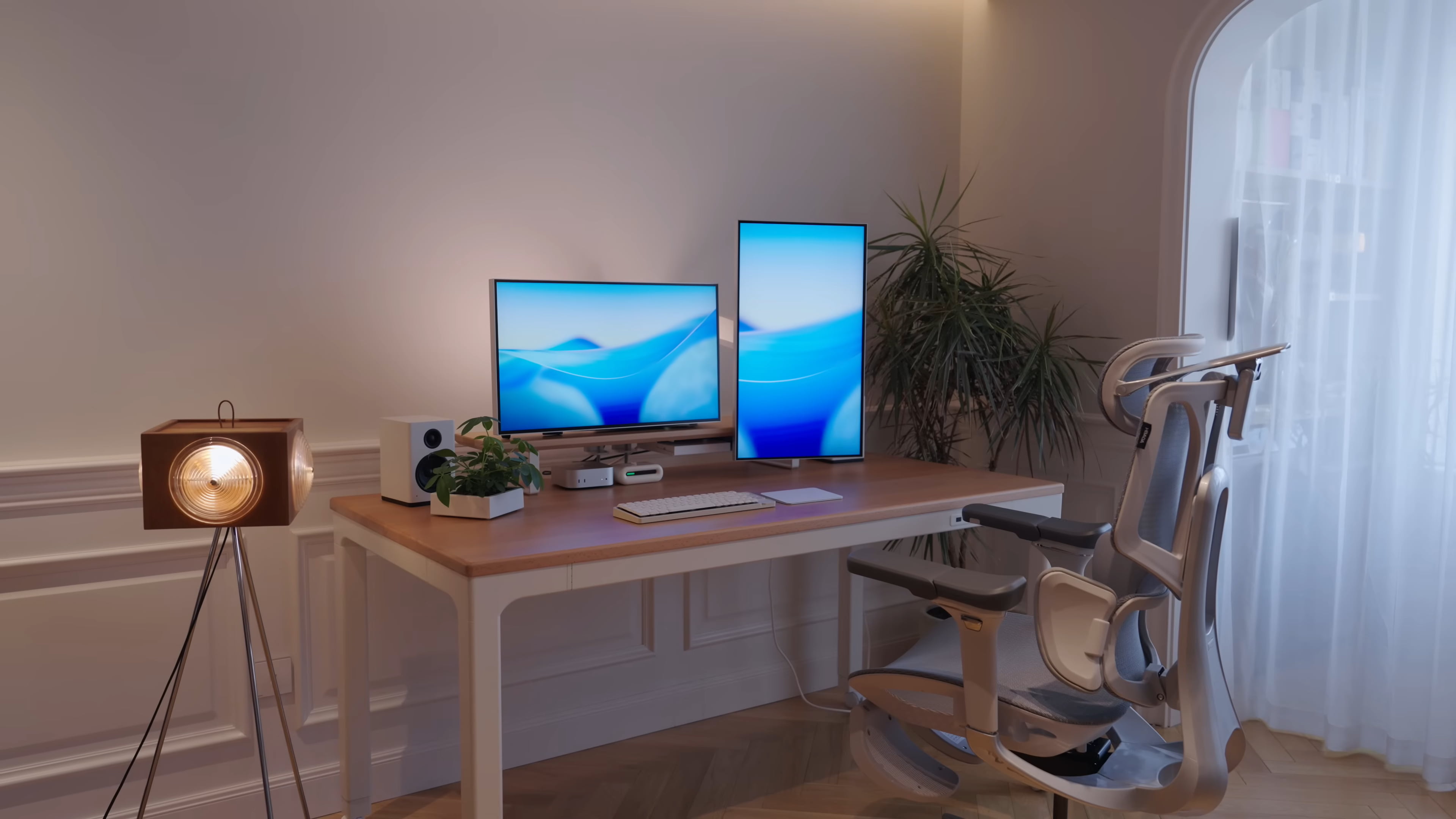 electronics, computer, computer screen, computer setup, desk
