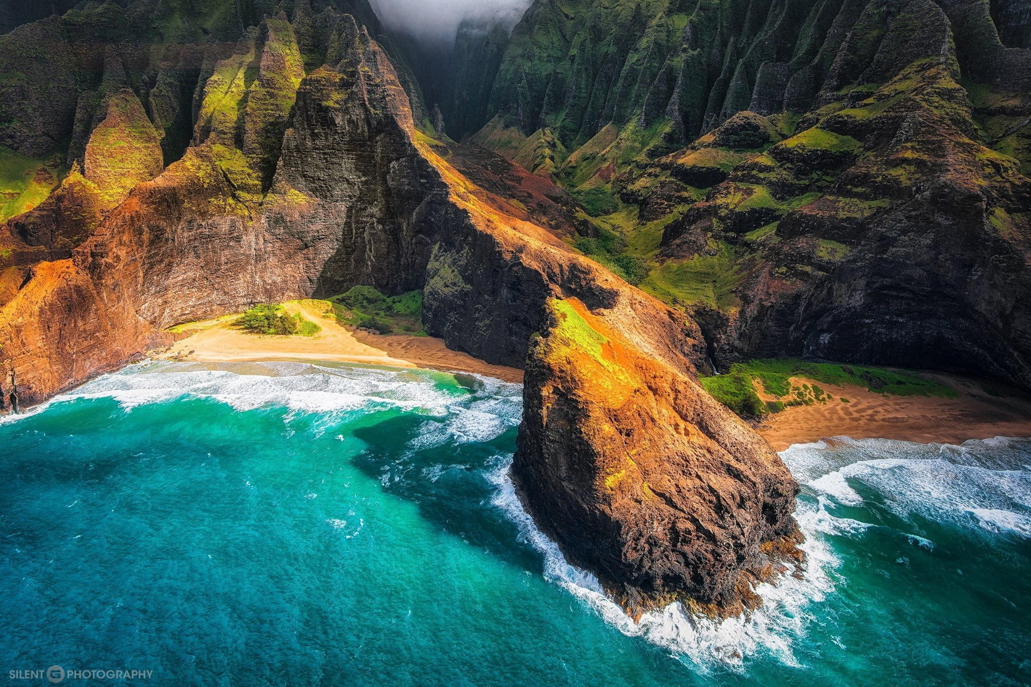 Island, Hawaii, ocean, brown mountain near sea, panoramma mountains