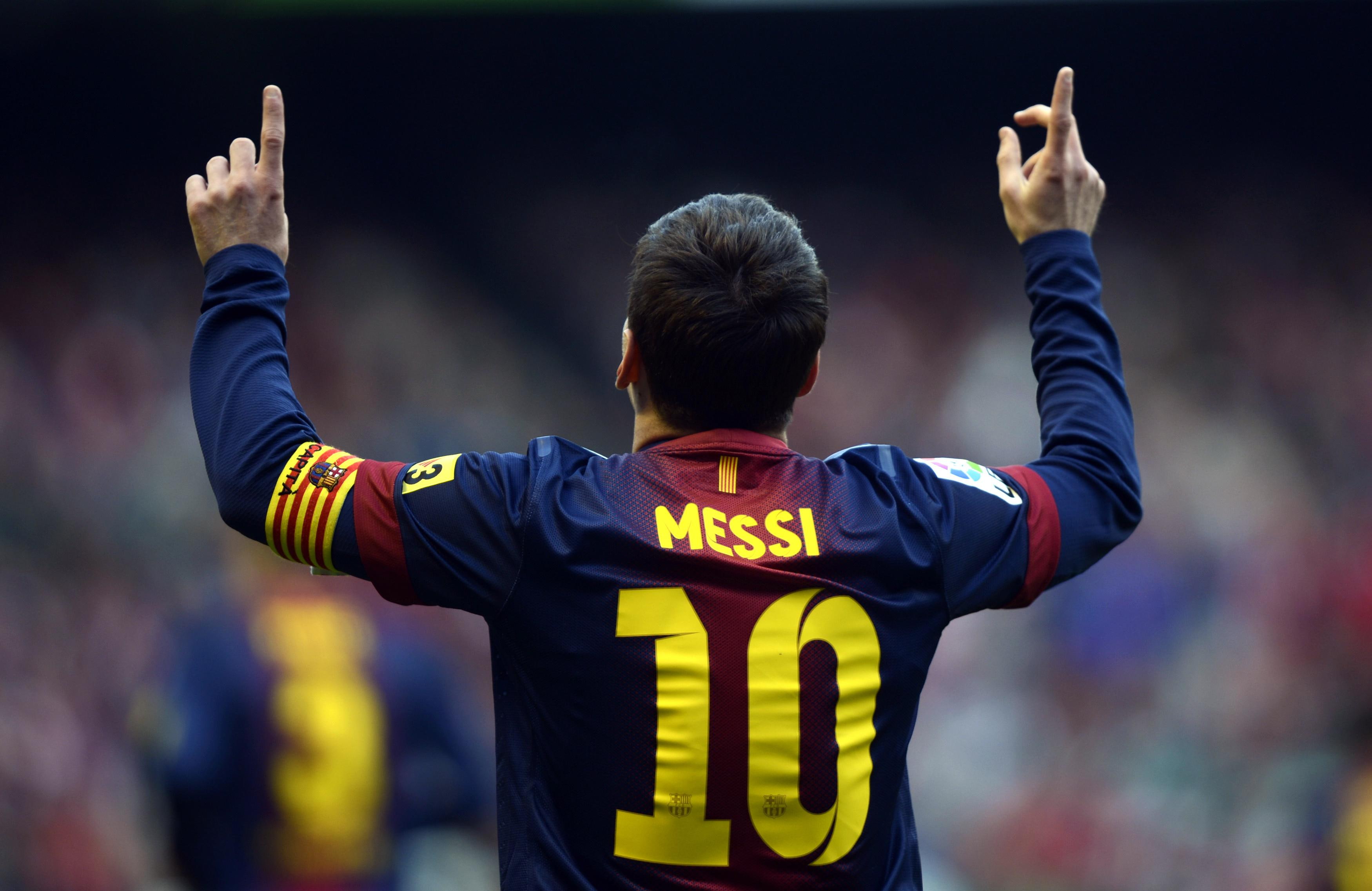 lionel messi, player, back, shirt, messi 10 blue, maroon and yellow soccer jersey