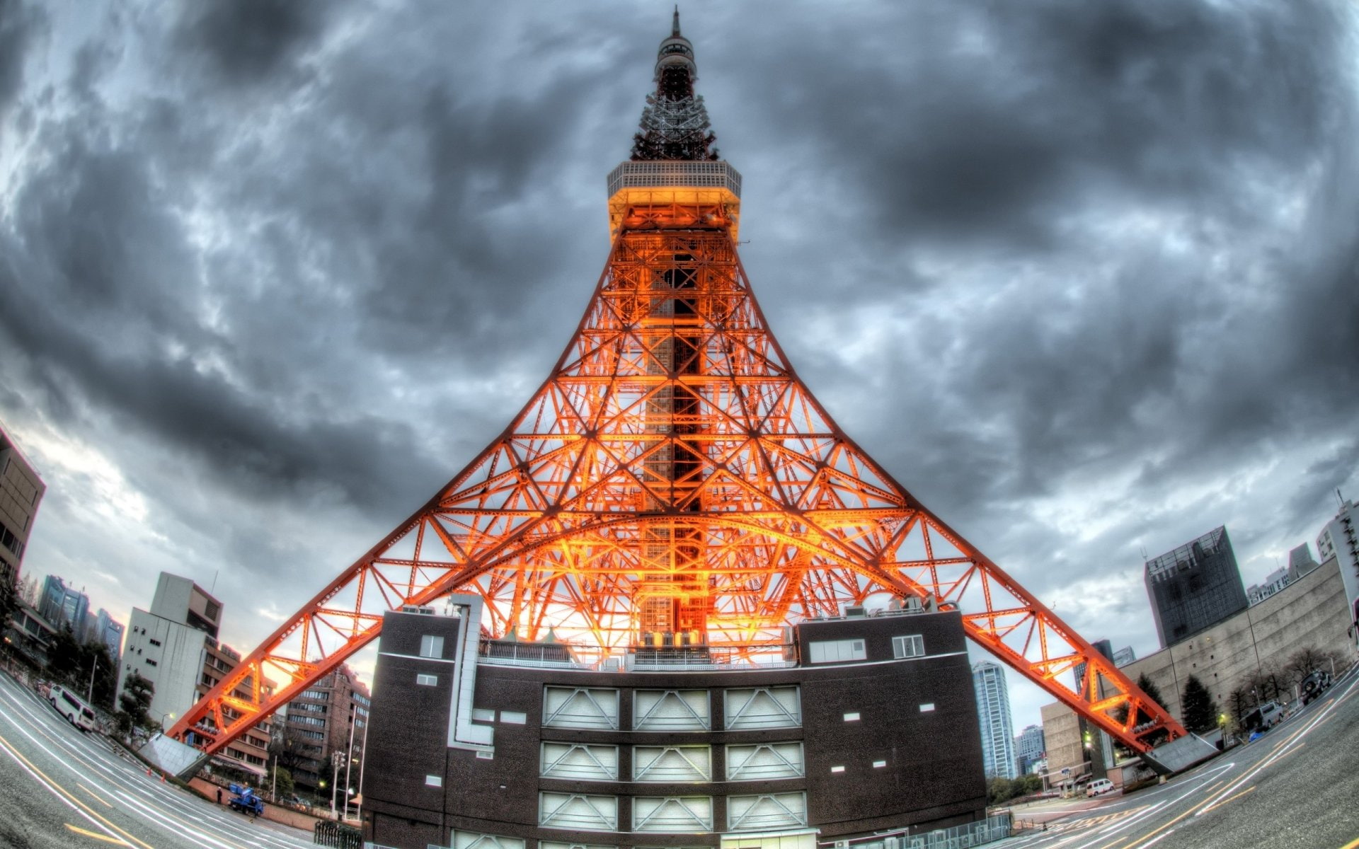 Monuments, Eiffel Tower