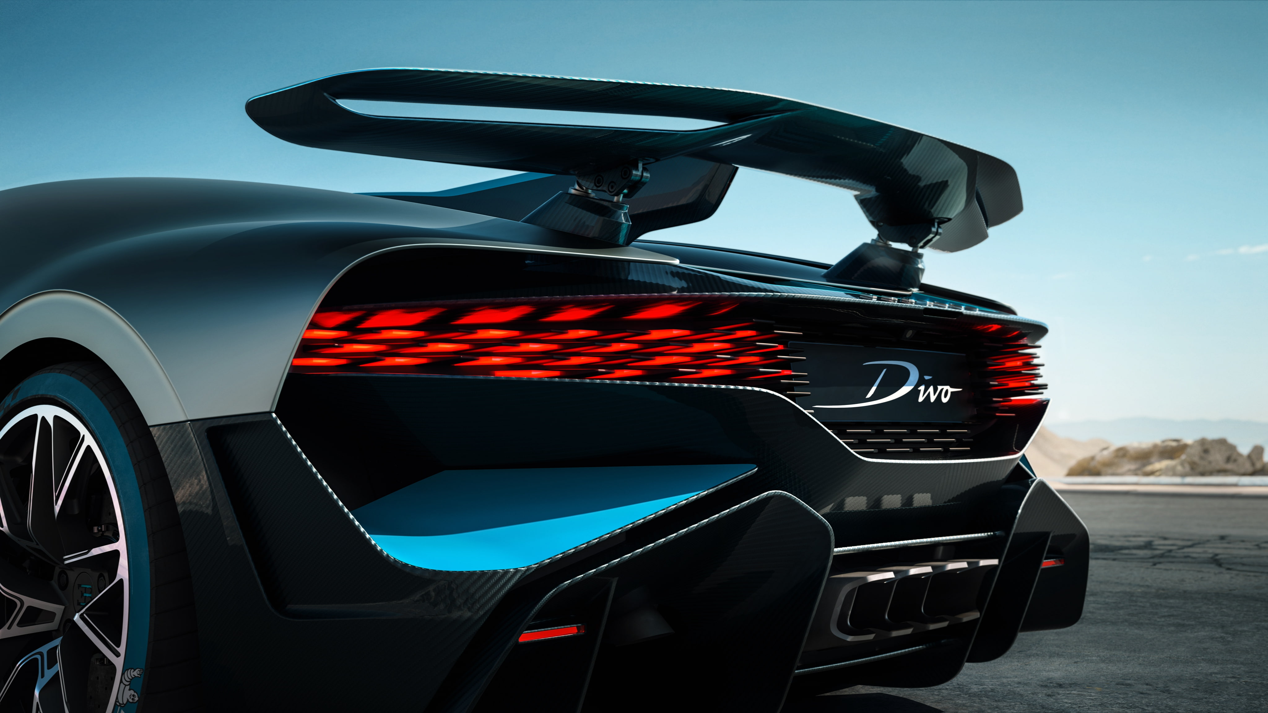 Bugatti Divo, LED tail lights, Rear view, 2019, 4K