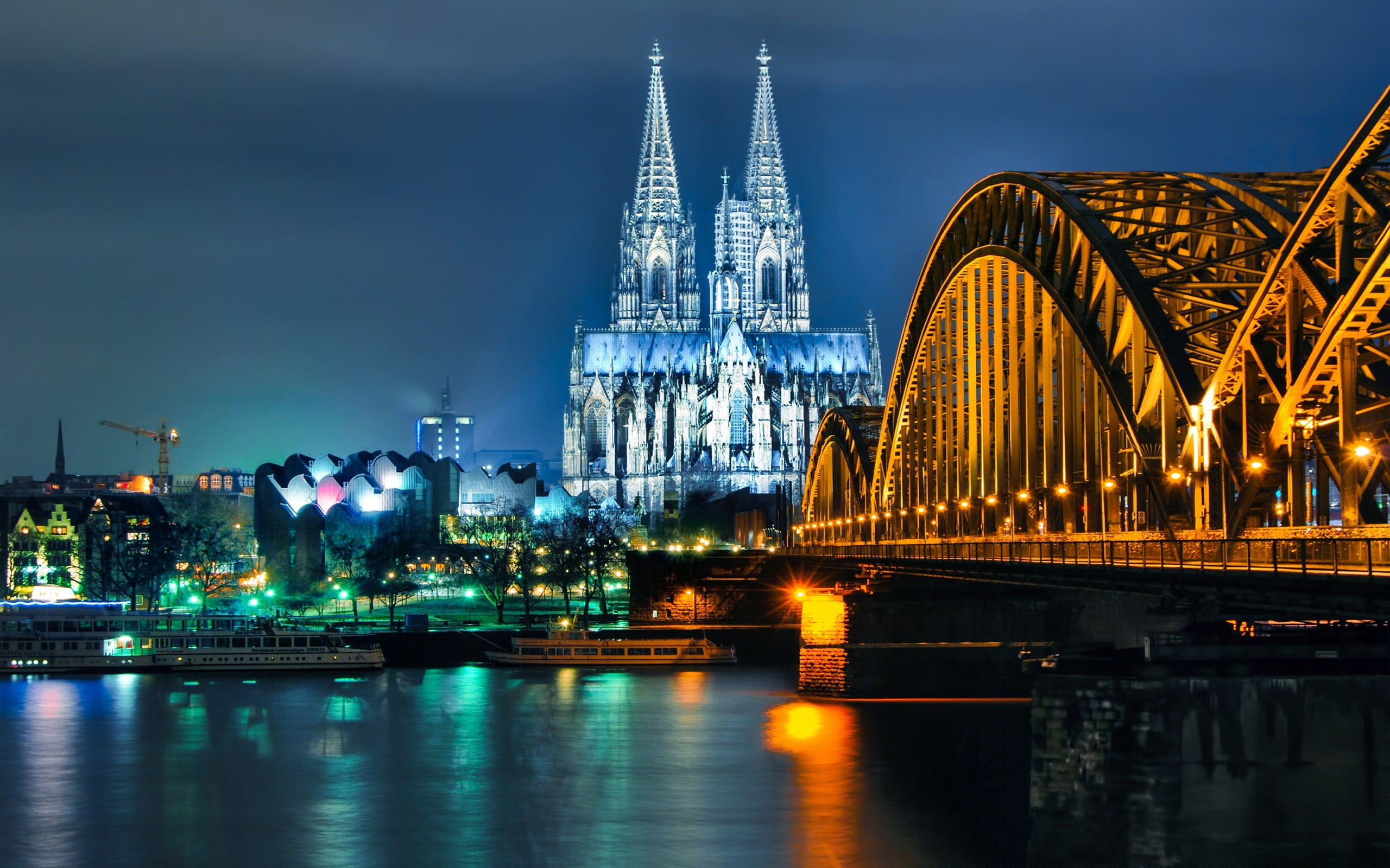 High-cathedra Cologne Cathedral of Saint Peter Catholic cathedral in Cologne -Germanija-Germany-Desktop HD Wallpapers-2560×1600