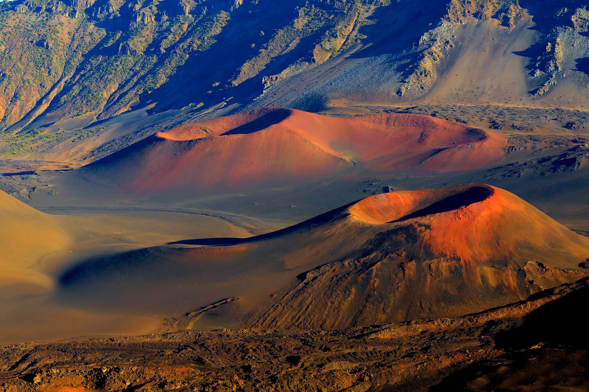 two brown craters, volcanoes, Hawaii, Maui, Haleakala national Park